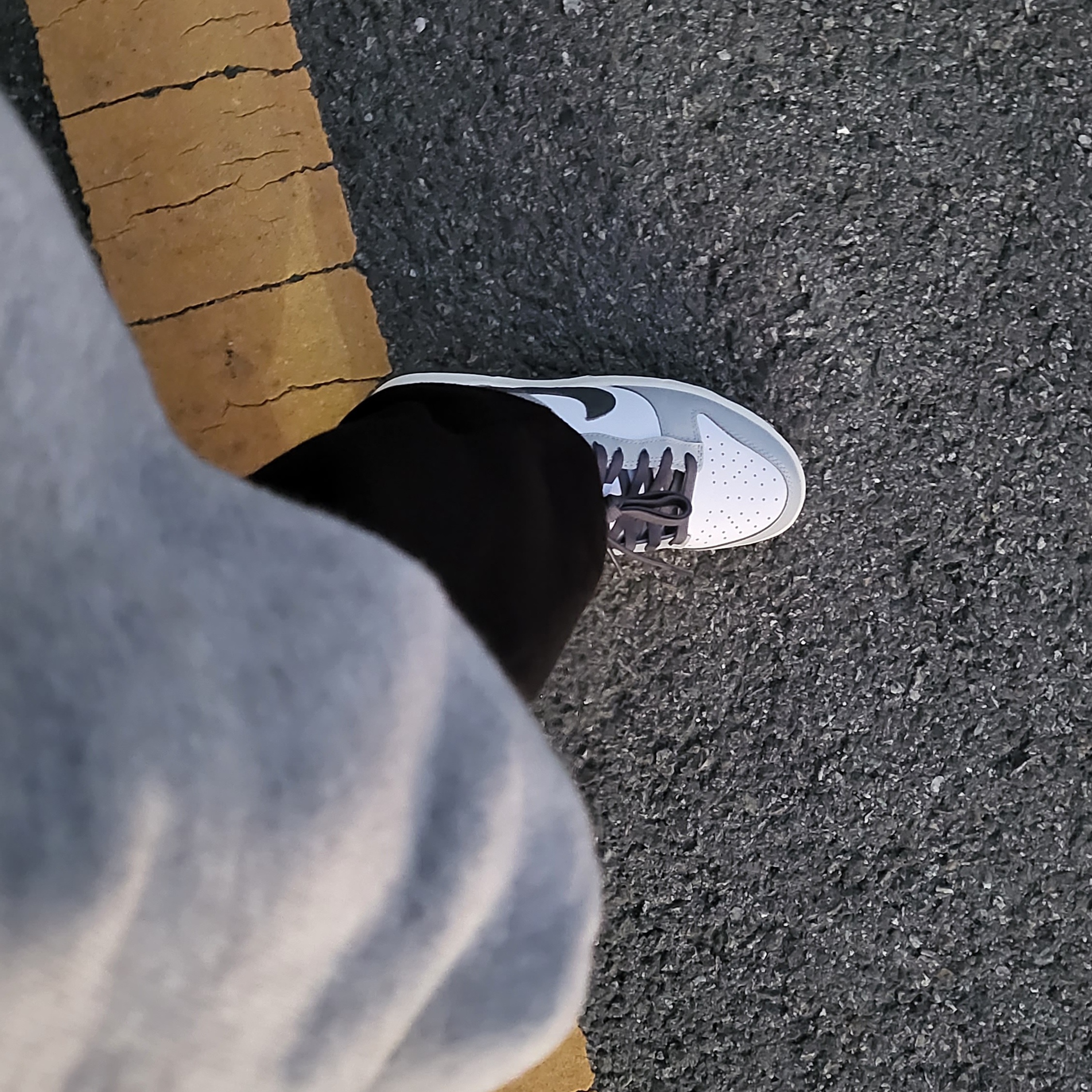 (W) Nike Dunk Low Light Smoke Grey 착용 스타일