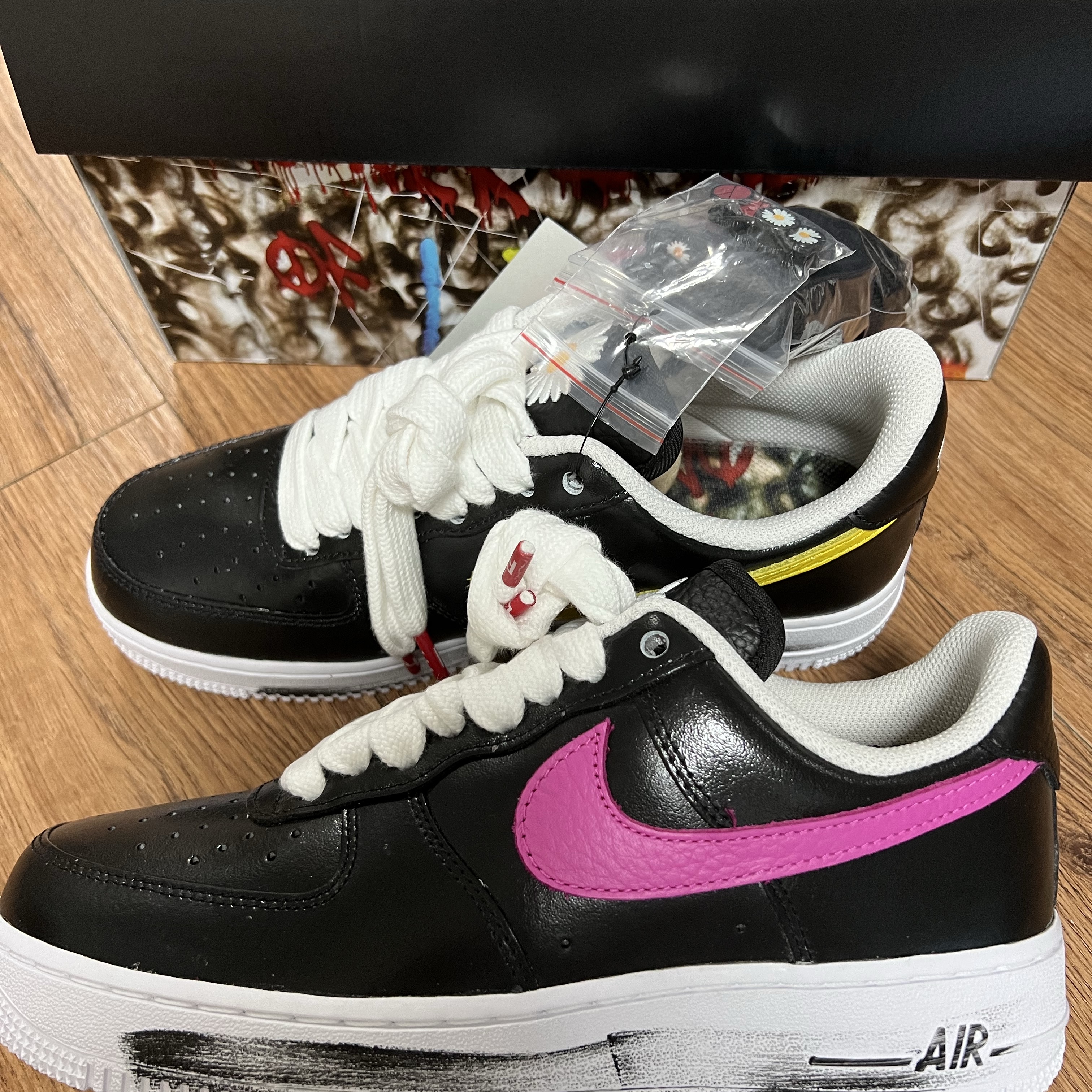 Nike x Peaceminusone Air Force 1 Low Para-Noise 3.0 Black and Multicolor 착용 스타일