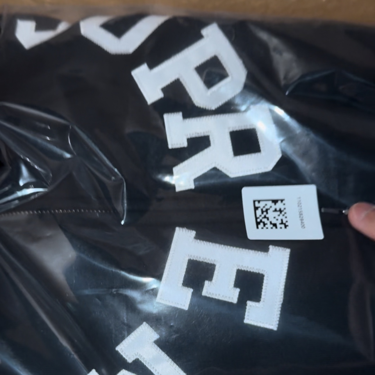 Supreme x Champion Zip Up Hooded Sweatshirt Black - 24SS 착용 스타일