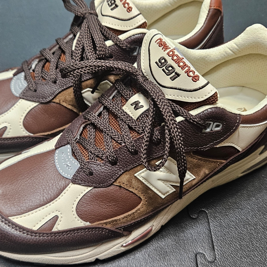 New Balance 991 Made in UK Earth French Roast 착용 스타일 - 1
