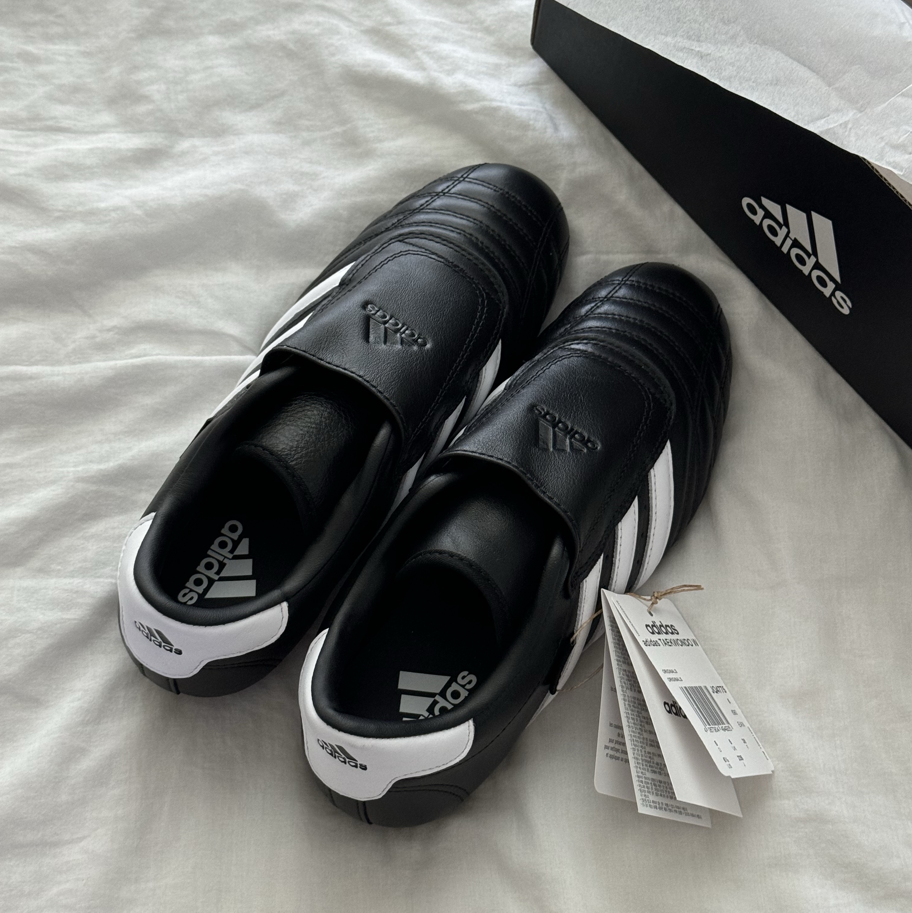 (W) Adidas Taekwondo Core Black Cloud White 착용 스타일 - 1