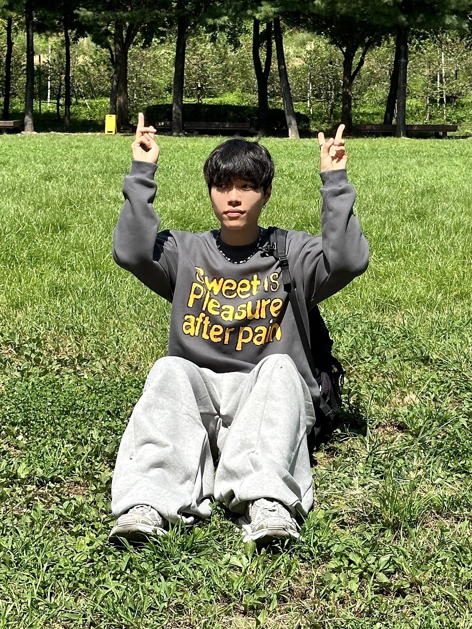 Balenciaga 3XL Sneakers Light Beige 착용 스타일 - 5