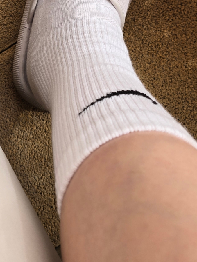 Nike x Stussy NRG Crew Socks White Black 착용 스타일 - 5