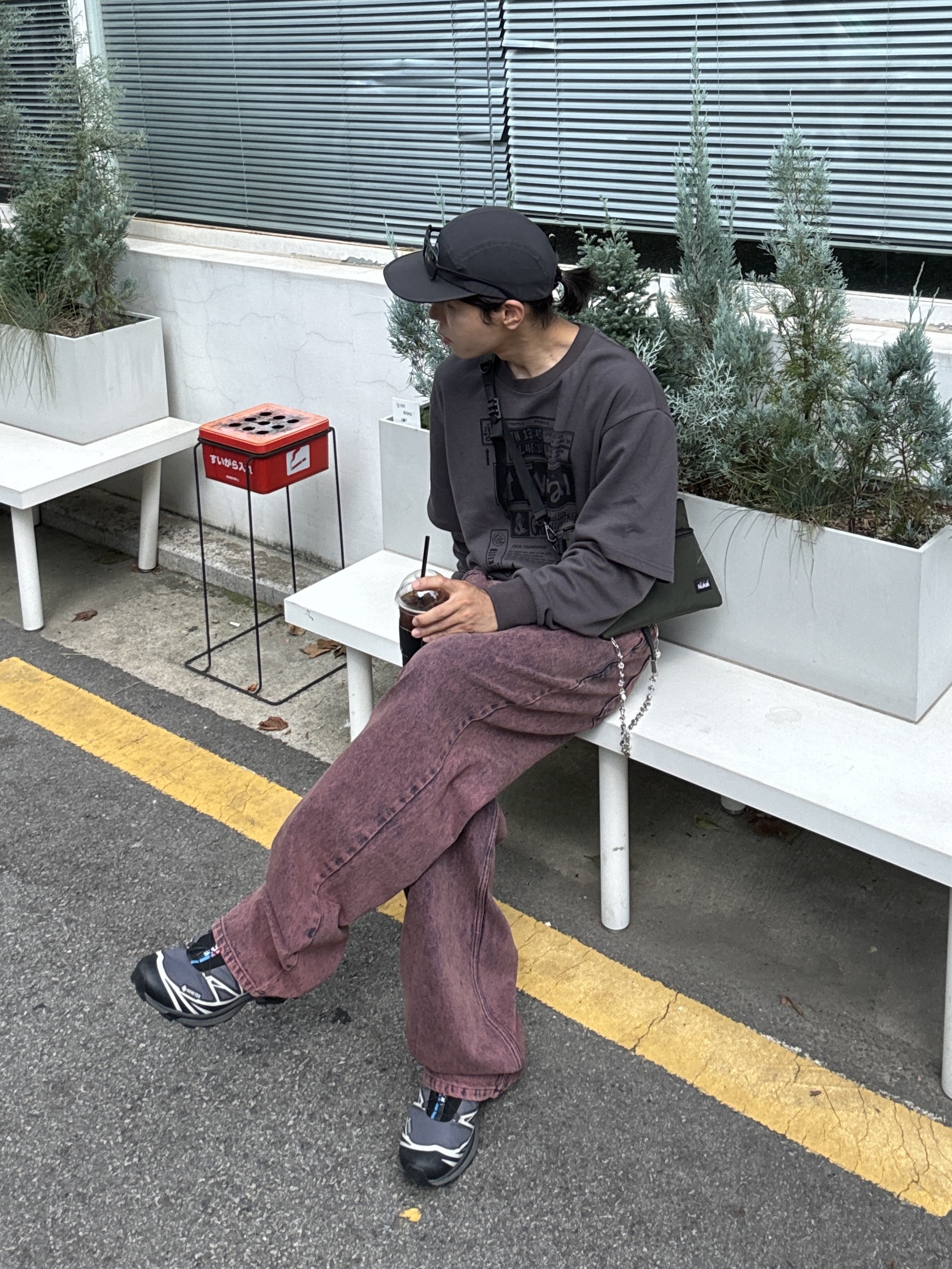 Salomon XT-6 Gore-Tex Black Ebony 착용 스타일 - 1