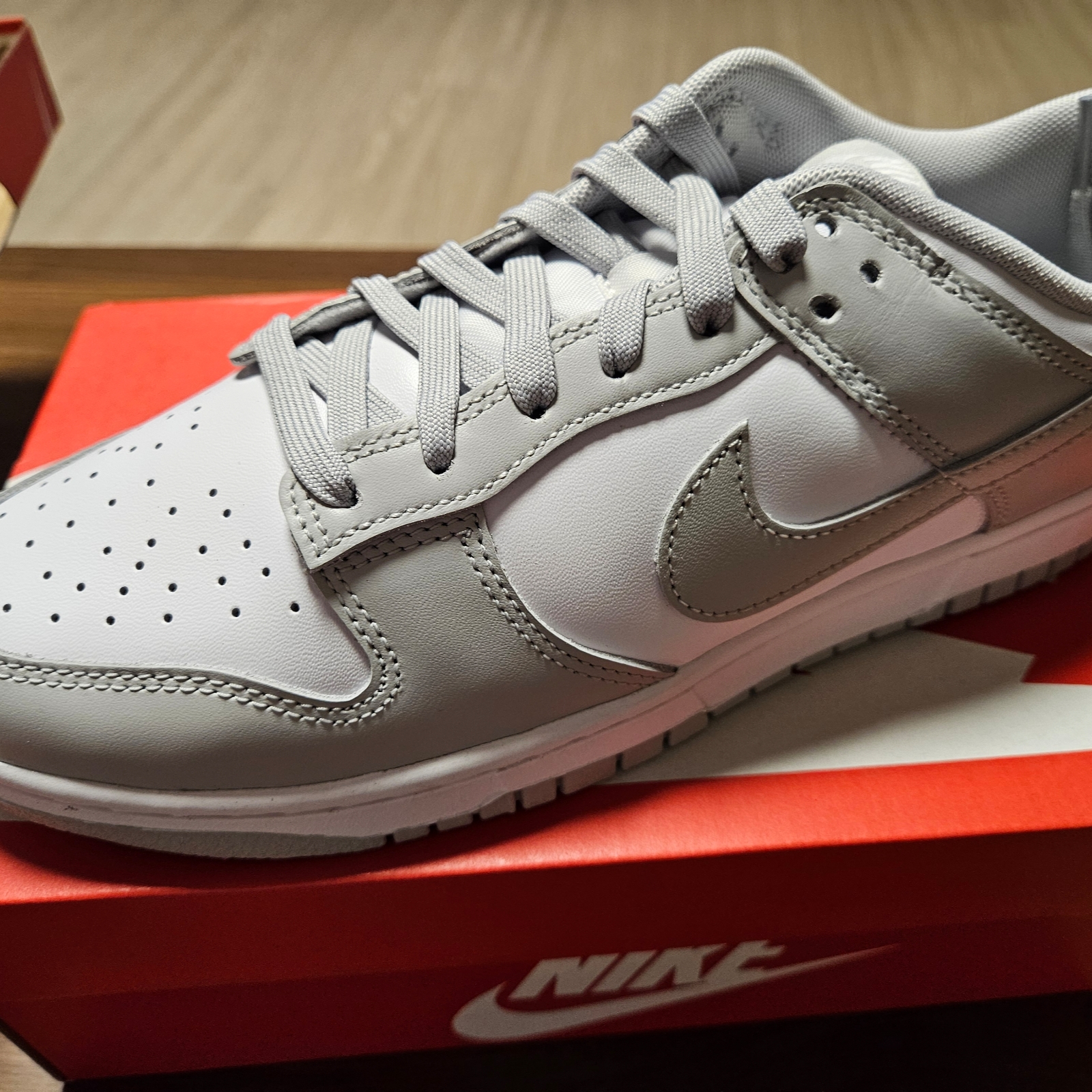 Nike Dunk Low Retro Grey Fog 착용 스타일