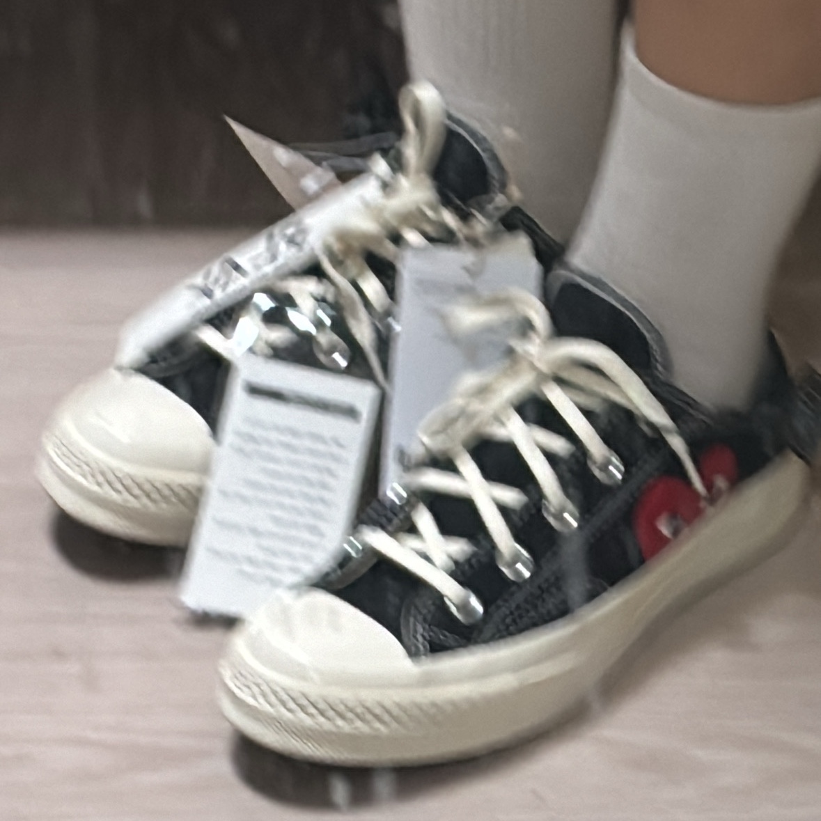 Converse x Play Comme des Garcons Chuck 70 Ox Black 착용 스타일 - 3