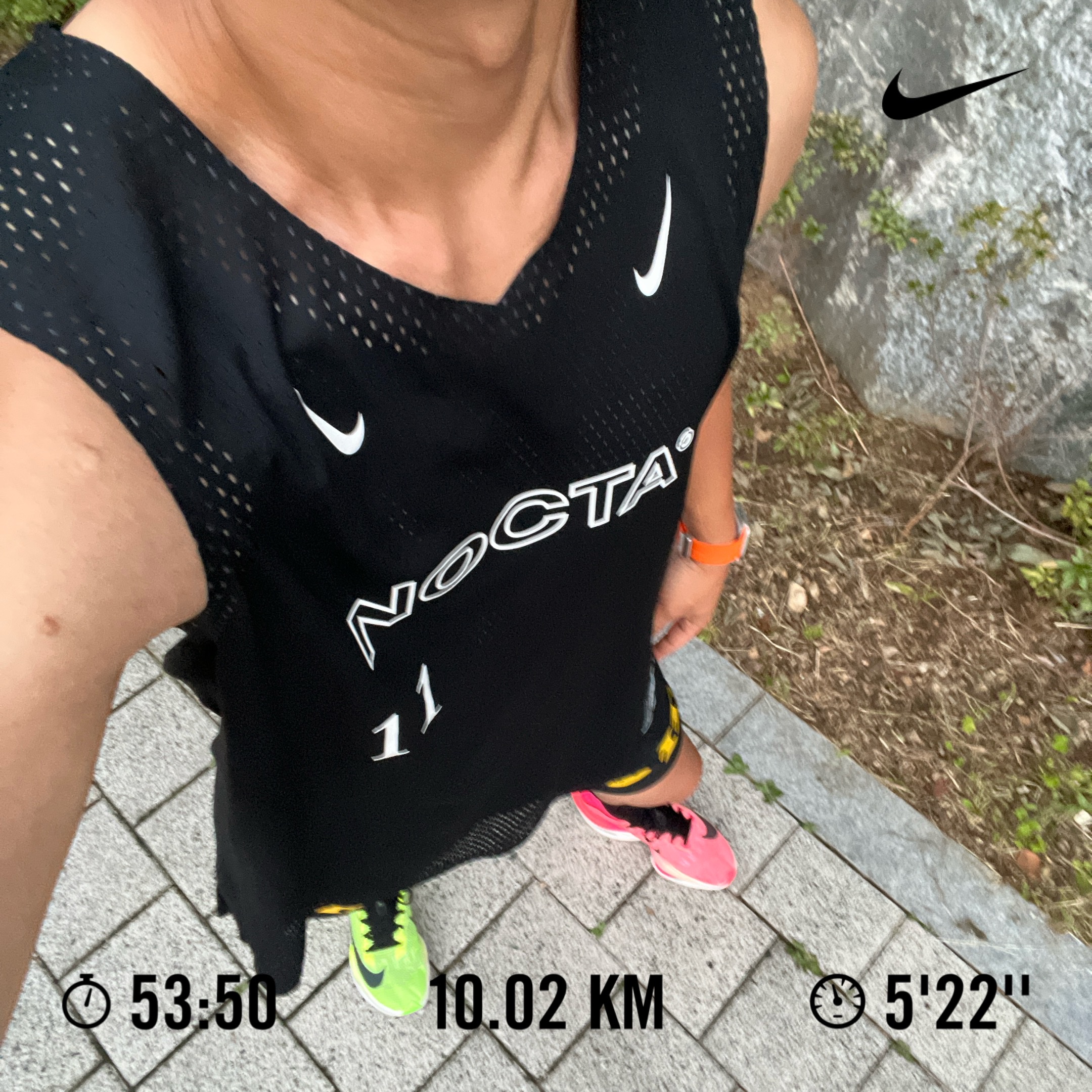 Nike x Drake Nocta Basketball Lightweight Jersey Black (DV3649-010), Nike Air Zoom Alphafly Next% 2 Luminous Green Crimson Tint 착용 스타일