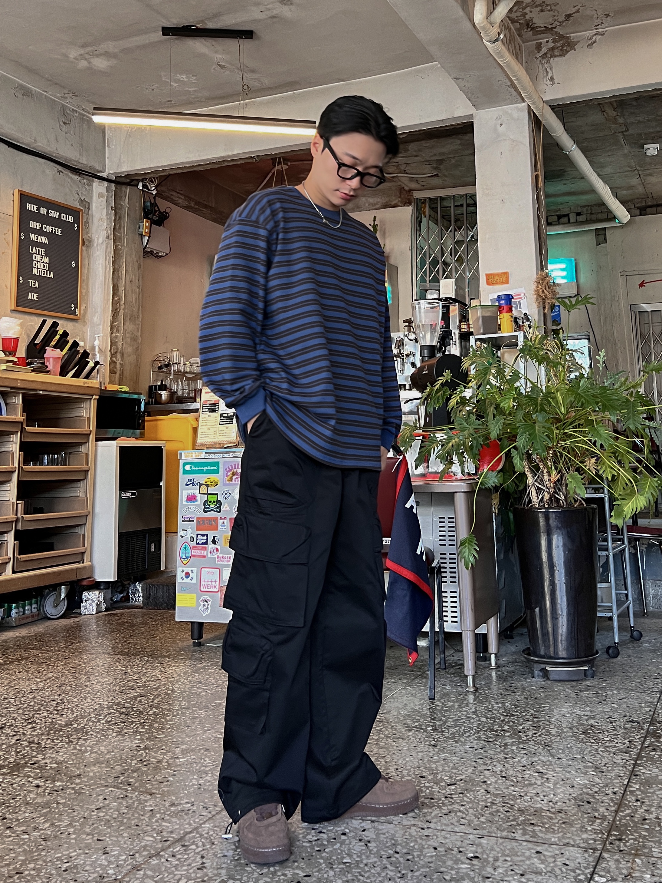 (W) Nike Air Force 1 '07 Cacao Wow 착용 스타일 - 1