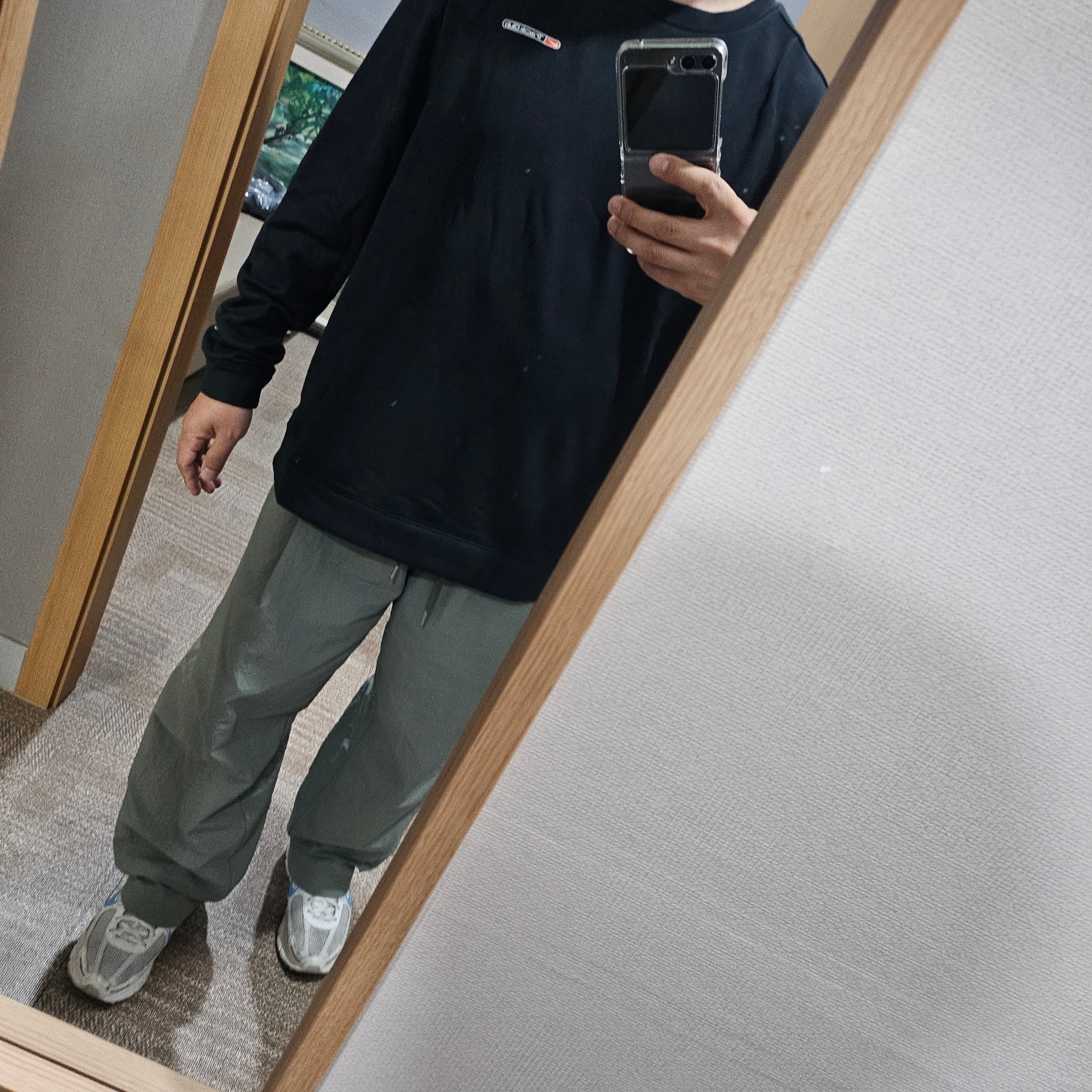 Nike Dri-Fit Track Club Fleece Long Sleeve Crewneck Running Sweatshirt Black Summit White - Asia 착용 스타일