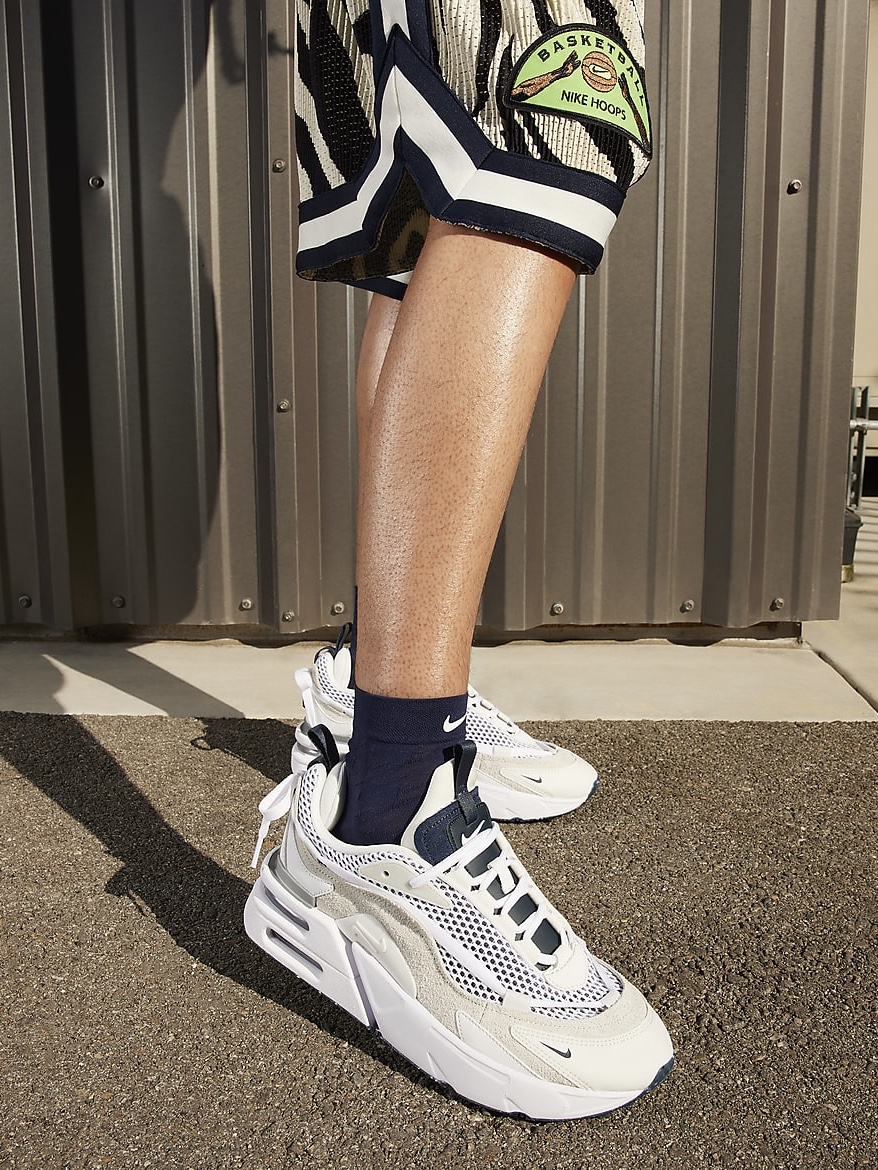 (W) Nike Air Max Furyosa Summit White Armory Navy 착용 스타일 - 8