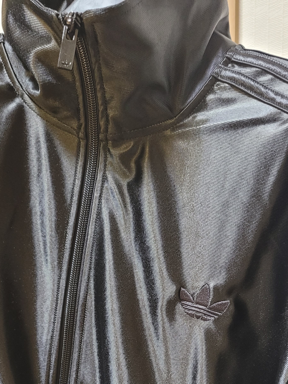 Adidas Oversized Firebird Track Top Black - US Sizing 착용 스타일 - 1