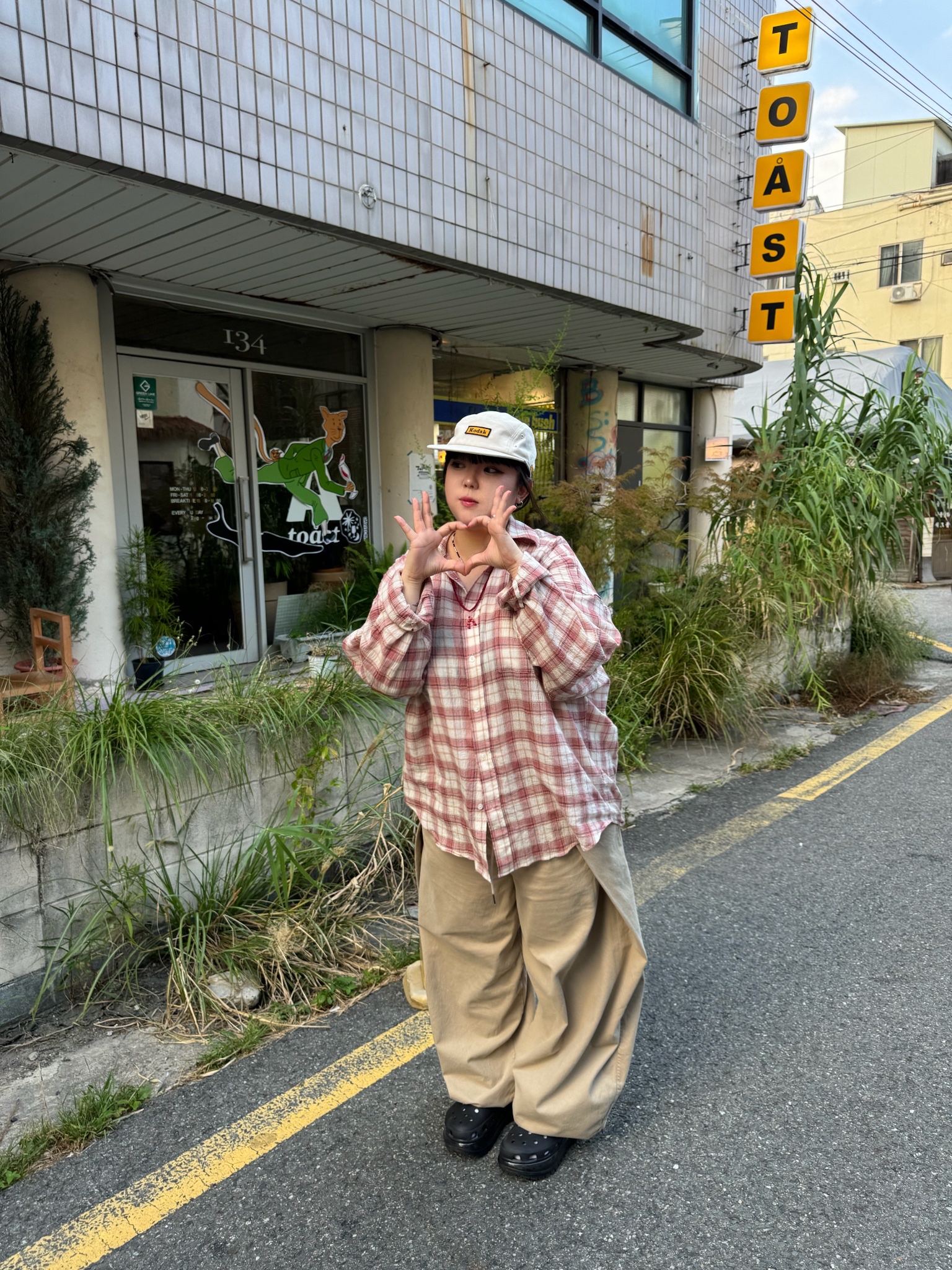 (W) Crocs Classic Mega Crush Clog Black, Supreme Backpack Woodland Camo - 24SS 착용 스타일 - 2