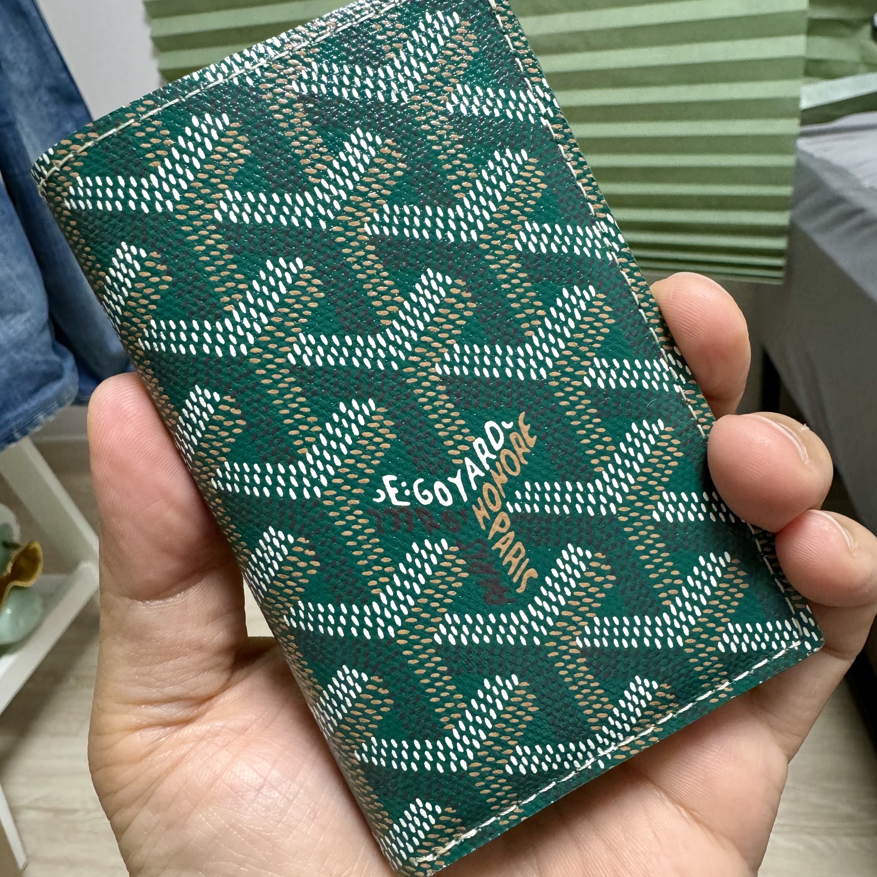 Goyard Saint Pierre Card Holder Green 착용 스타일 - 1