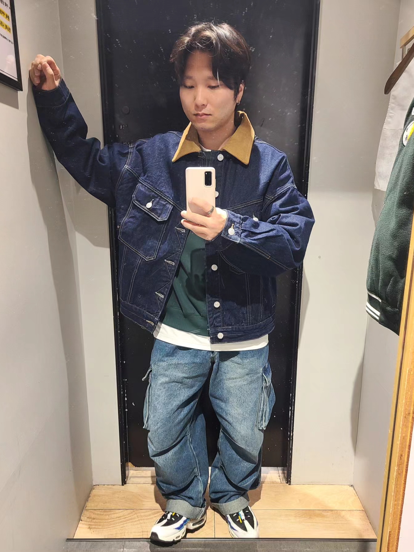 Nike Air Max 95 SE Windbreaker 착용 스타일 - 1