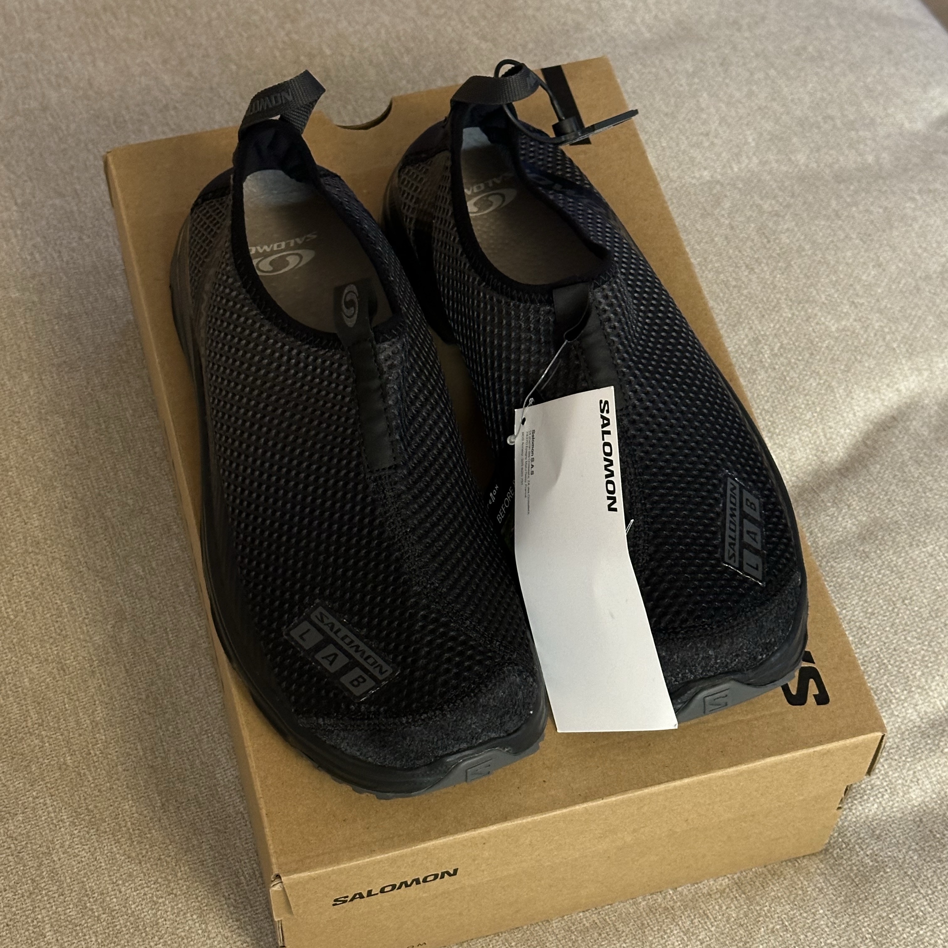 Salomon RX Moc 3.0 Suede Black Magnet, Salomon RX Moc 6.0 Black Alloy 착용 스타일 - 2