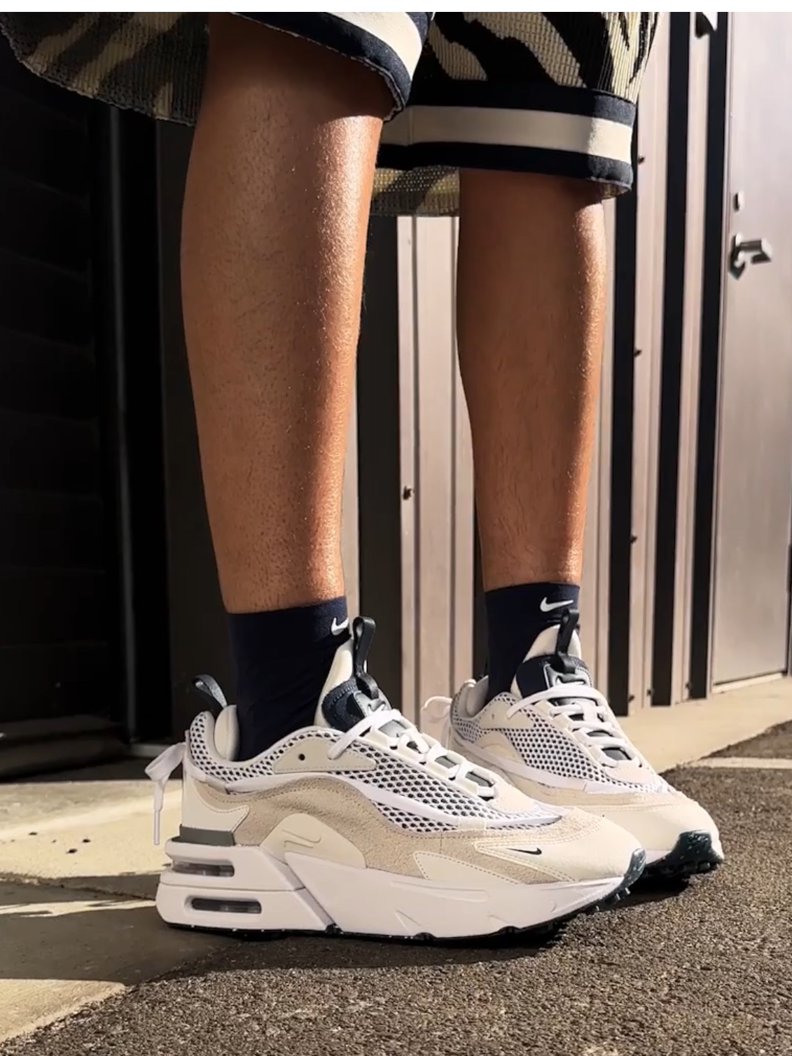 (W) Nike Air Max Furyosa Summit White Armory Navy 착용 스타일 - 9