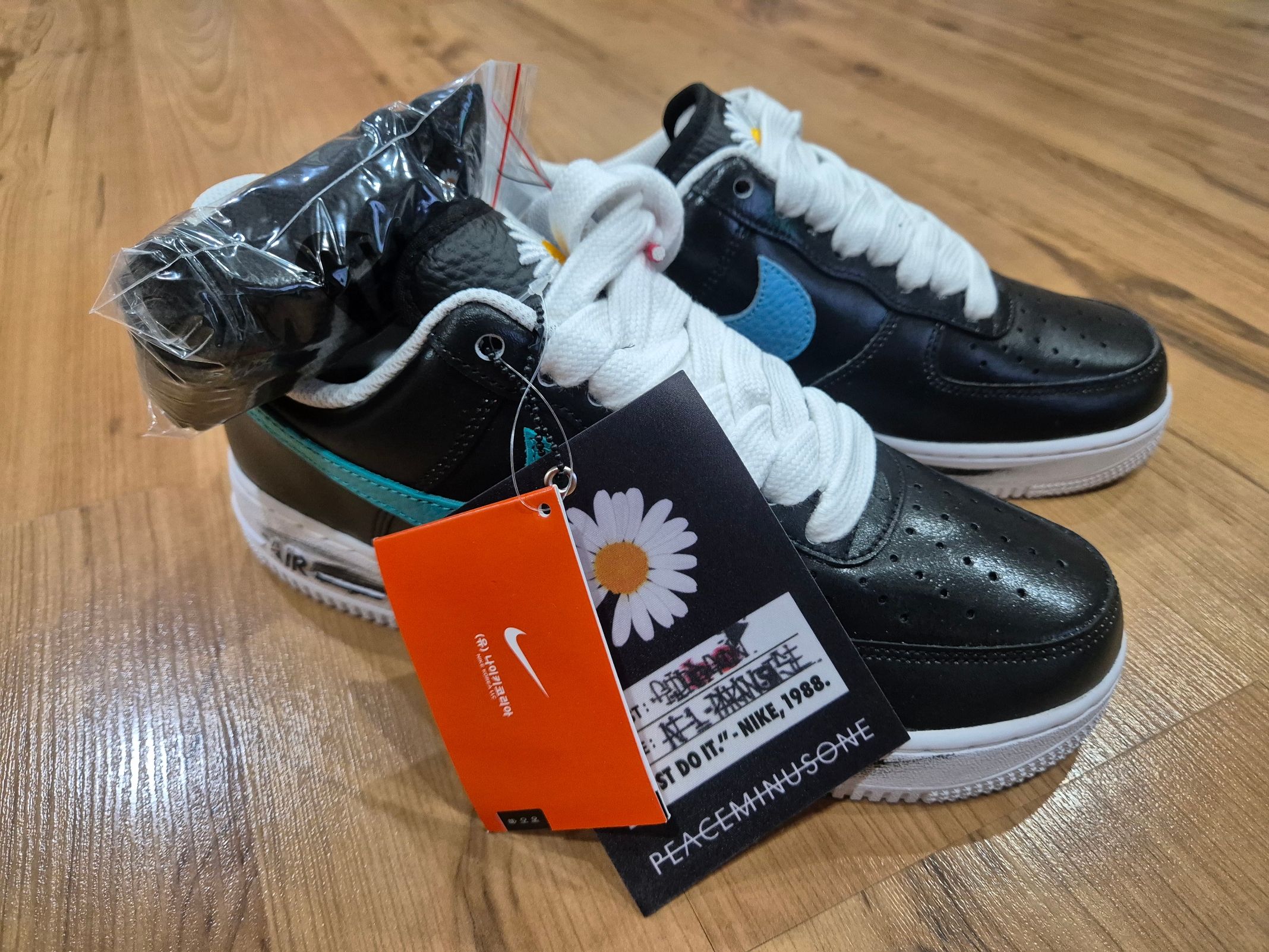 Nike x Peaceminusone Air Force 1 Low Para-Noise 3.0 Black and Multicolor 착용 스타일 - 3
