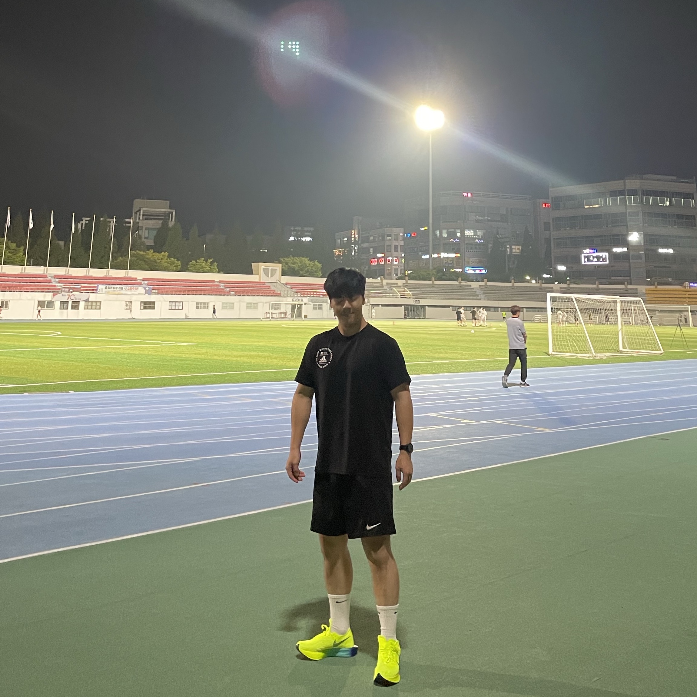 Nike ZoomX Vaporfly Next% 3 Volt Scream Green 착용 스타일