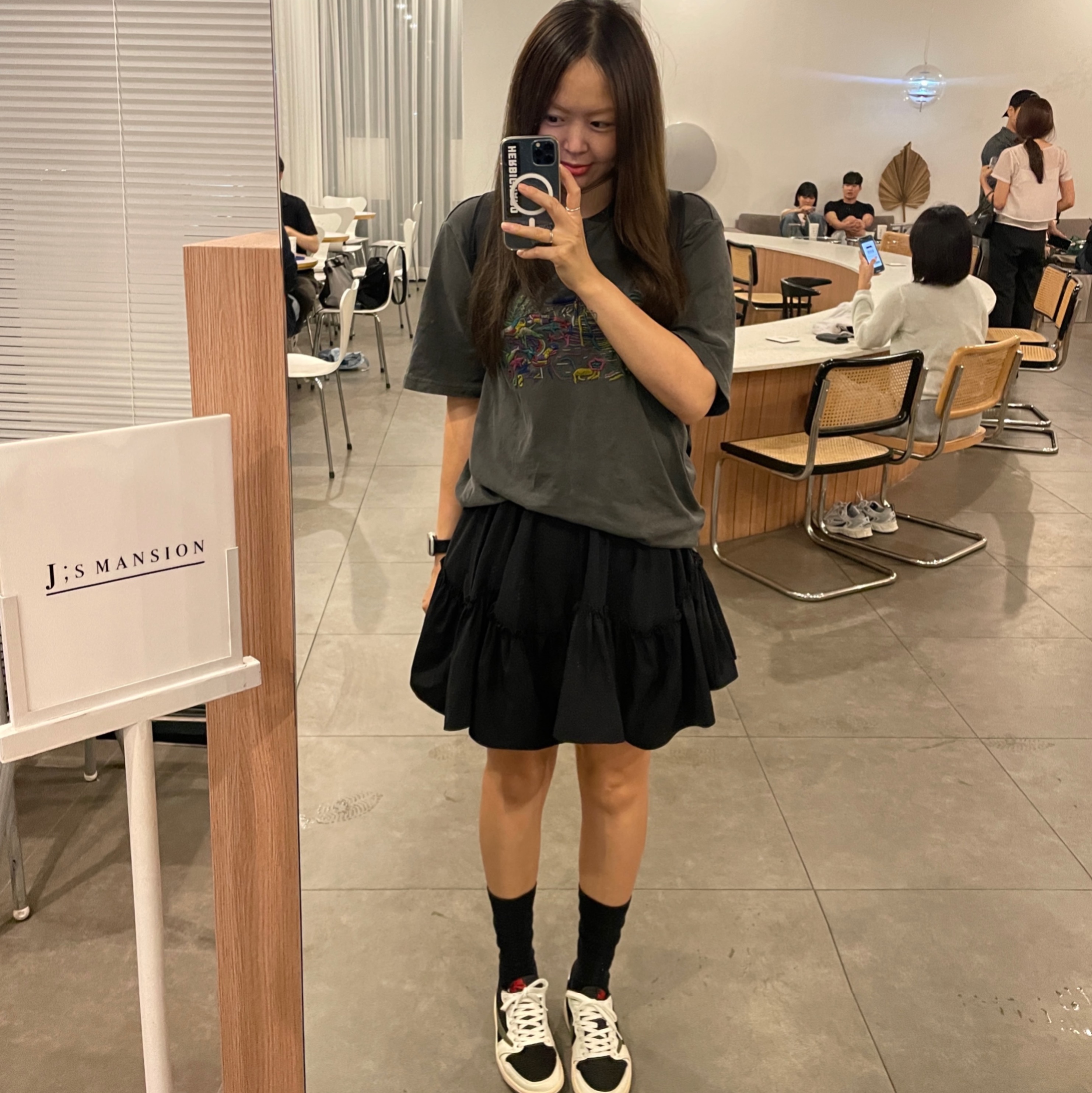 Supreme Machu Picchu S/S Top Black - 24SS, (W) Jordan 1 x Travis Scott Retro Low OG SP Medium Olive 착용 스타일