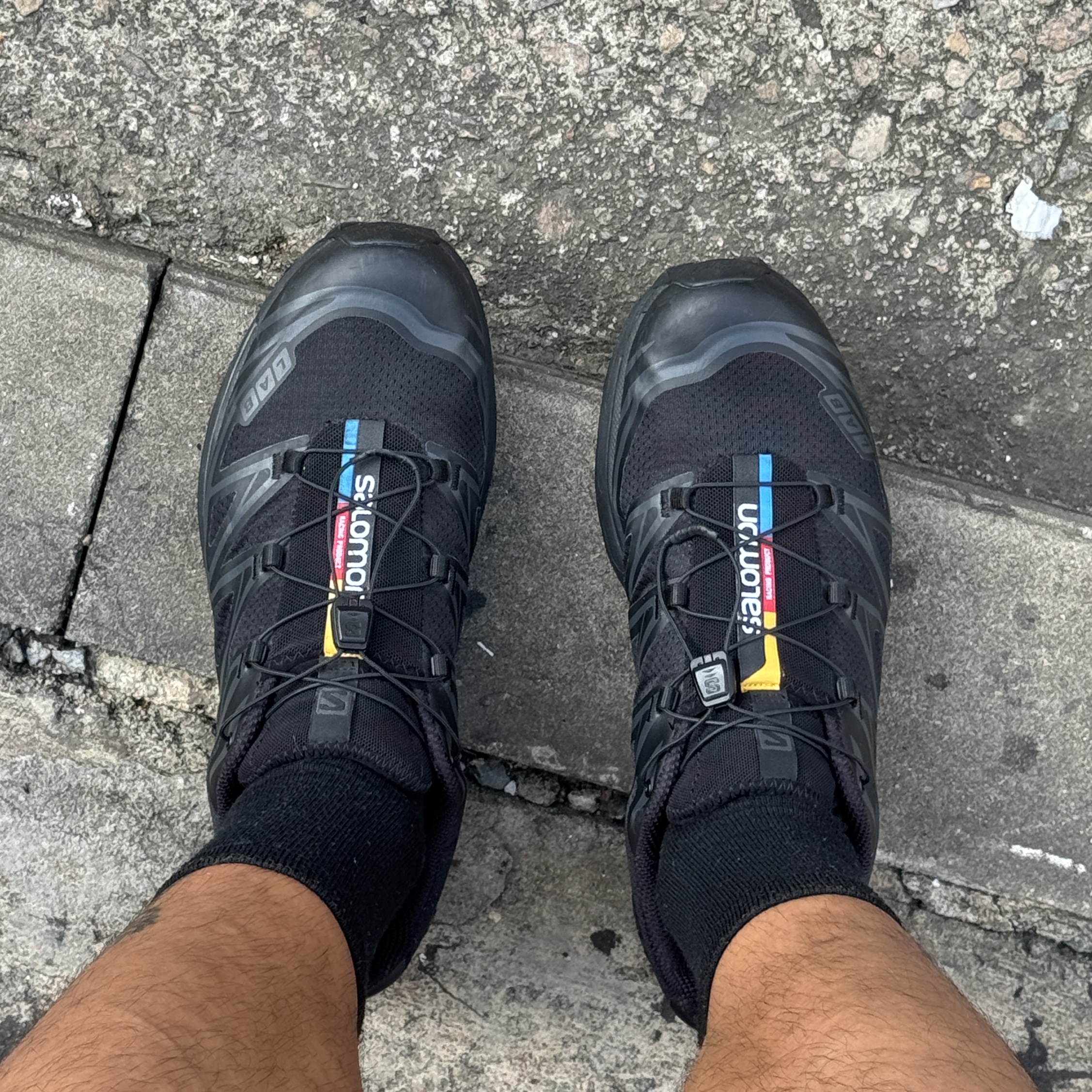 Salomon XT-6 ADV Black 착용 스타일