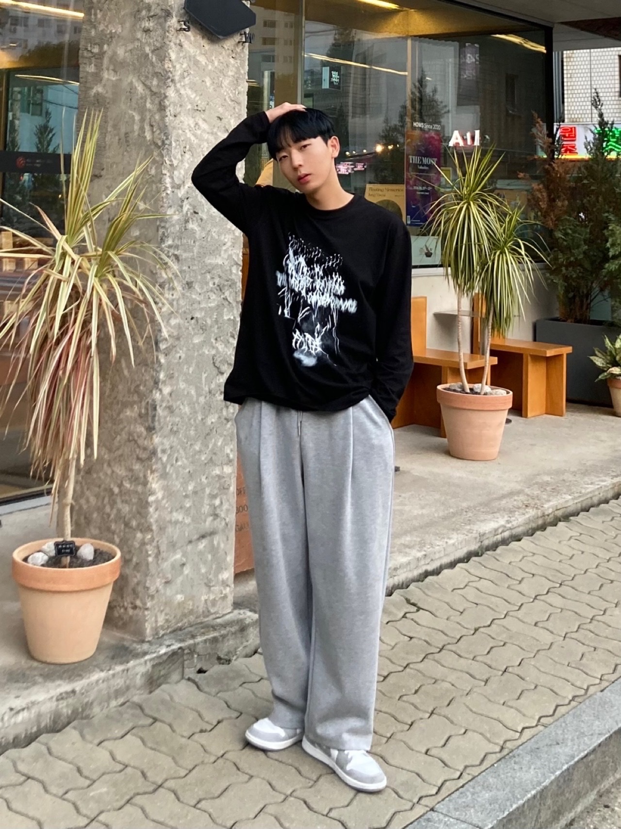 (W) Jordan 1 Low White Wolf Grey 착용 스타일 - 1