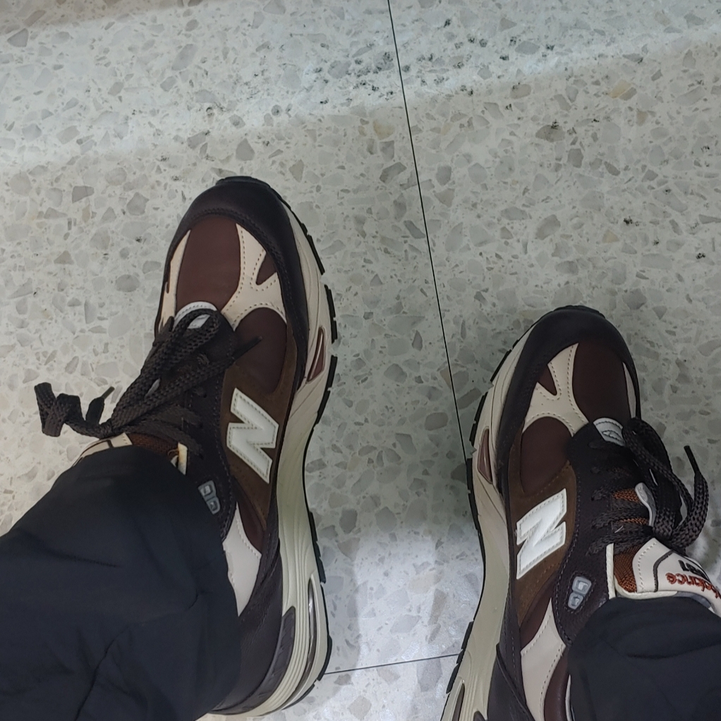 New Balance 991 Made in UK Earth French Roast 착용 스타일
