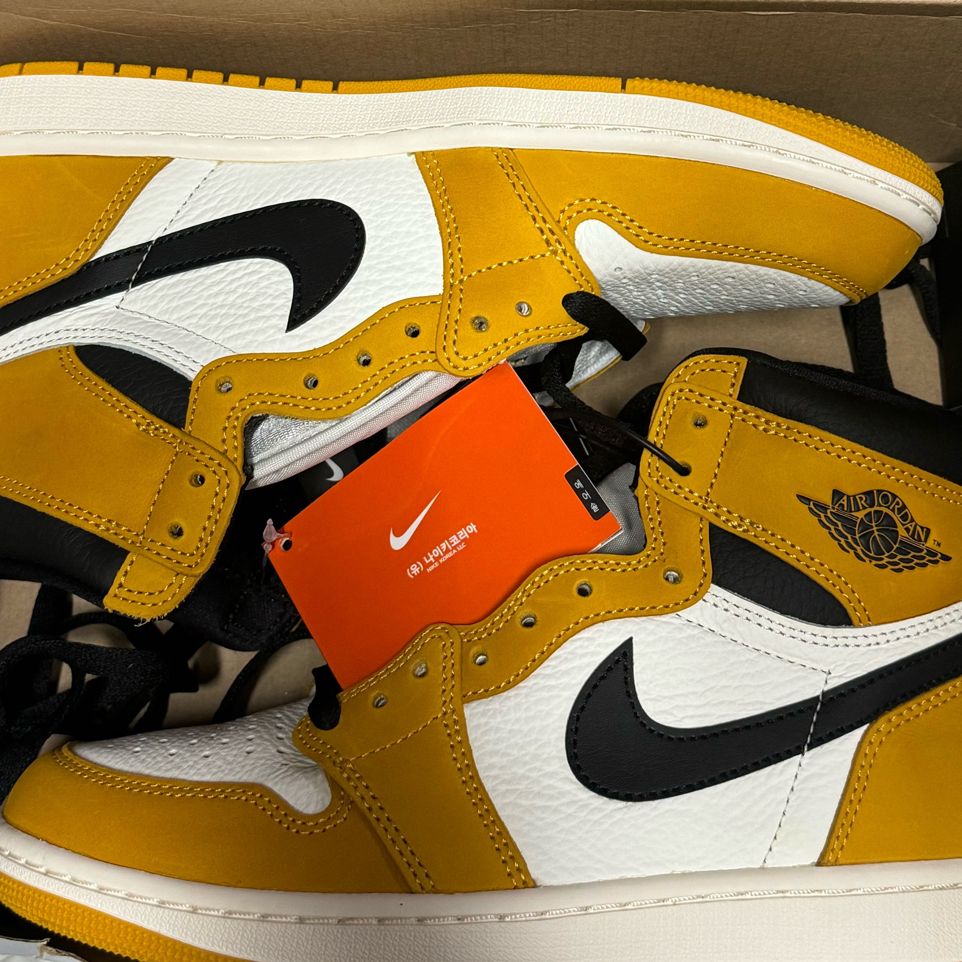 Jordan 1 Retro High OG Yellow Ochre 착용 스타일