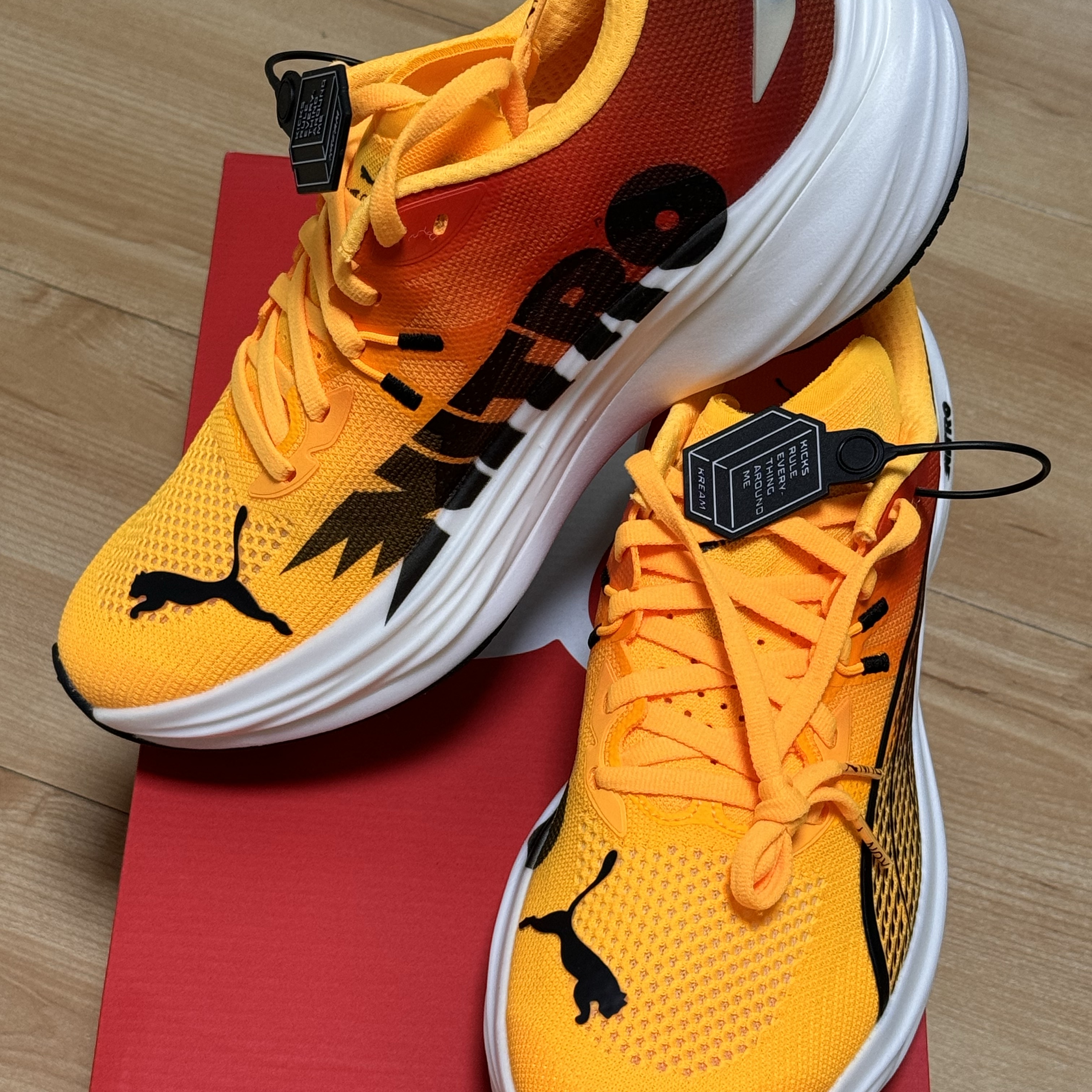 Puma Deviate Nitro 3 Fade Sun Stream Sunset Glow 착용 스타일 - 4