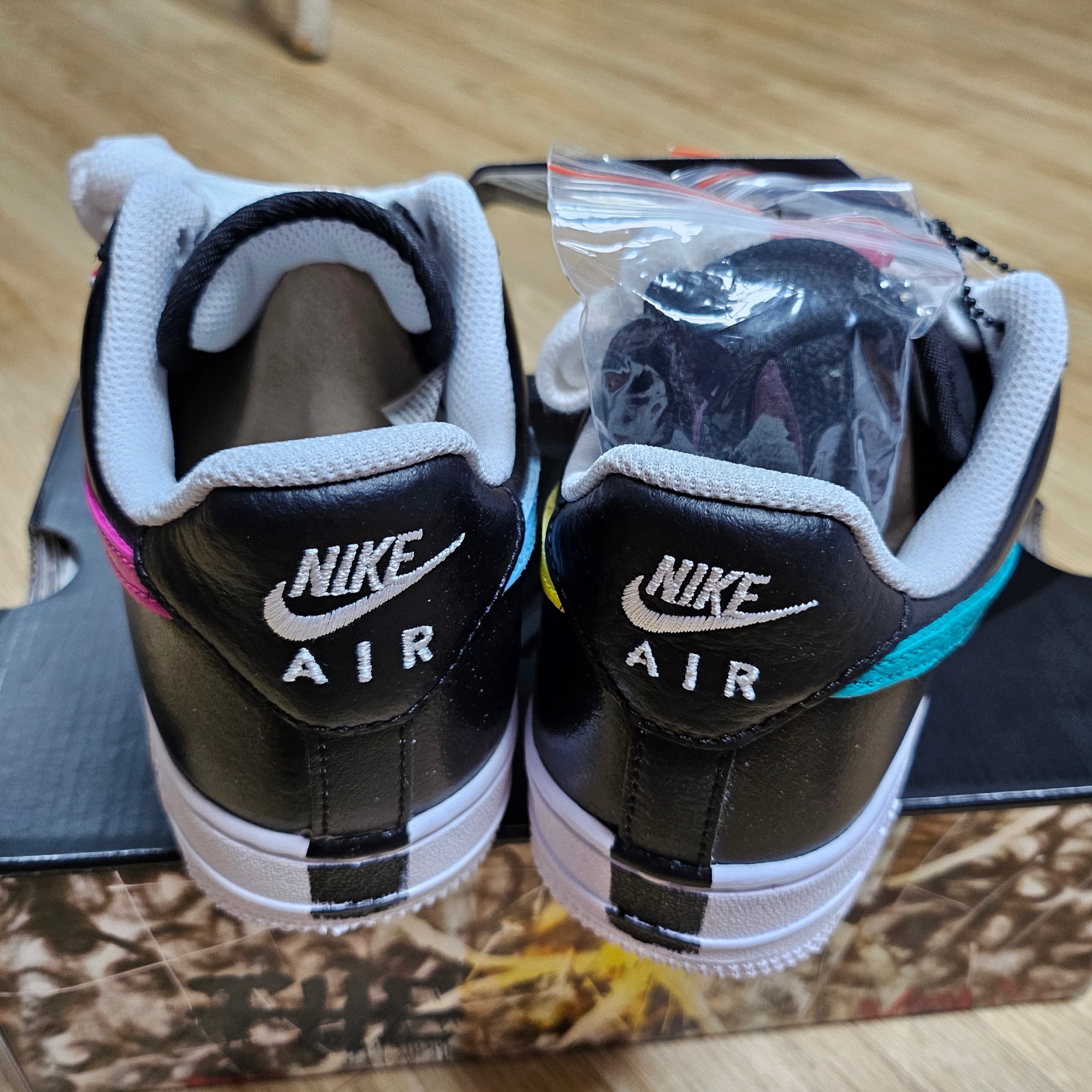 Nike x Peaceminusone Air Force 1 Low Para-Noise 3.0 Black and Multicolor 착용 스타일 - 3