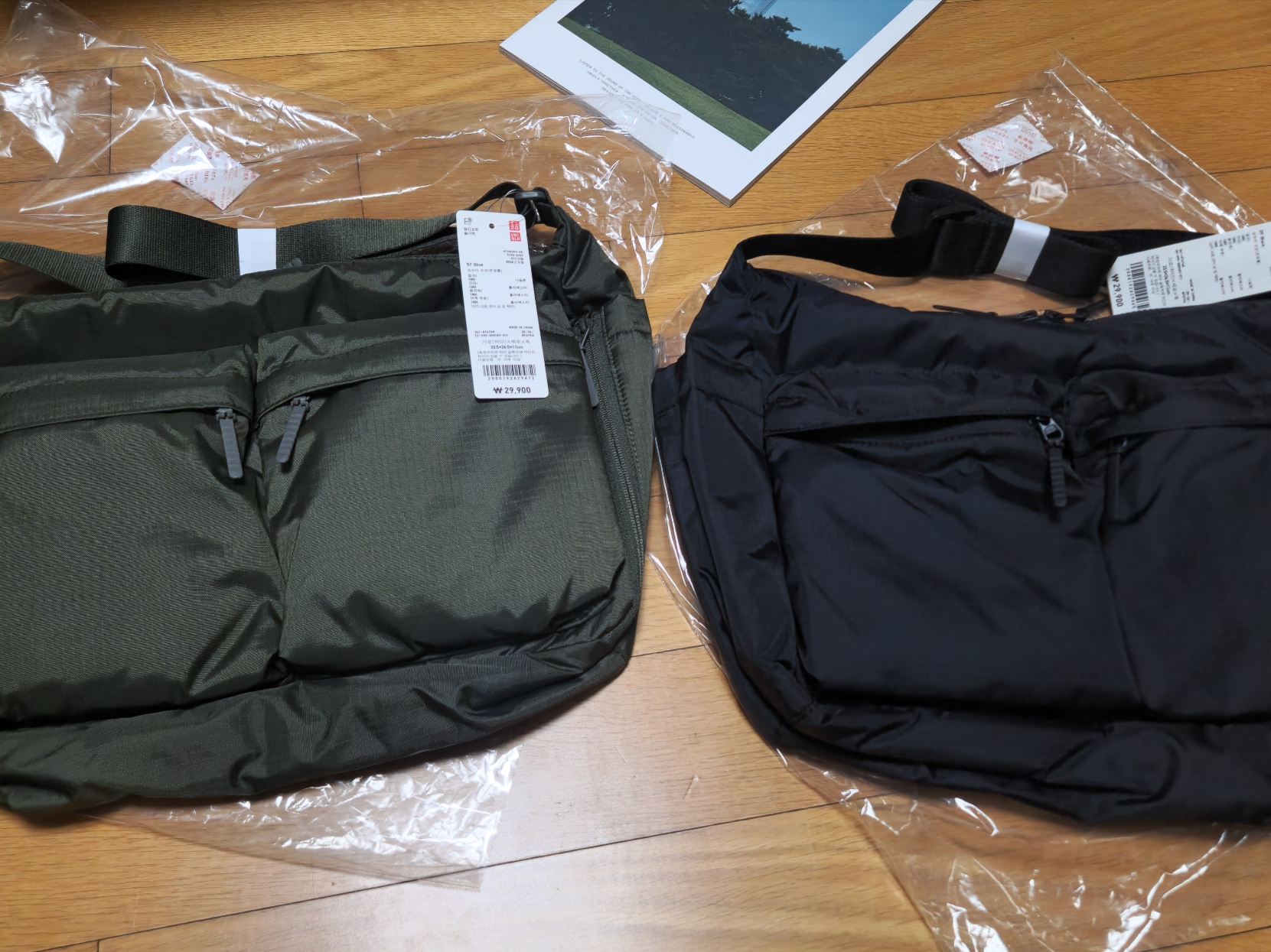 Uniqlo Multi Pocket Shoulder Bag Black, Uniqlo Multi Pocket Shoulder Bag Olive 착용 스타일