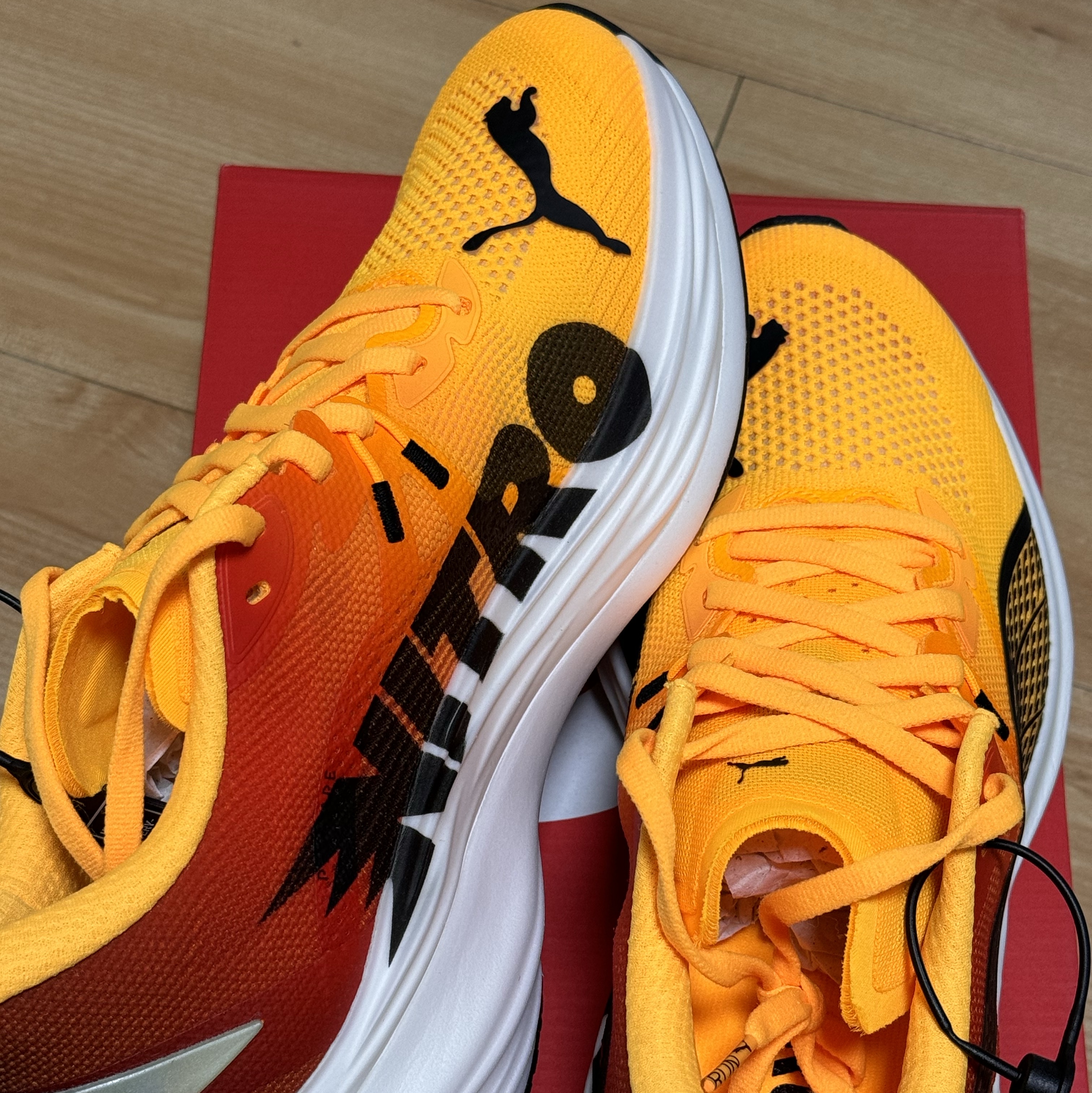 Puma Deviate Nitro 3 Fade Sun Stream Sunset Glow 착용 스타일 - 3