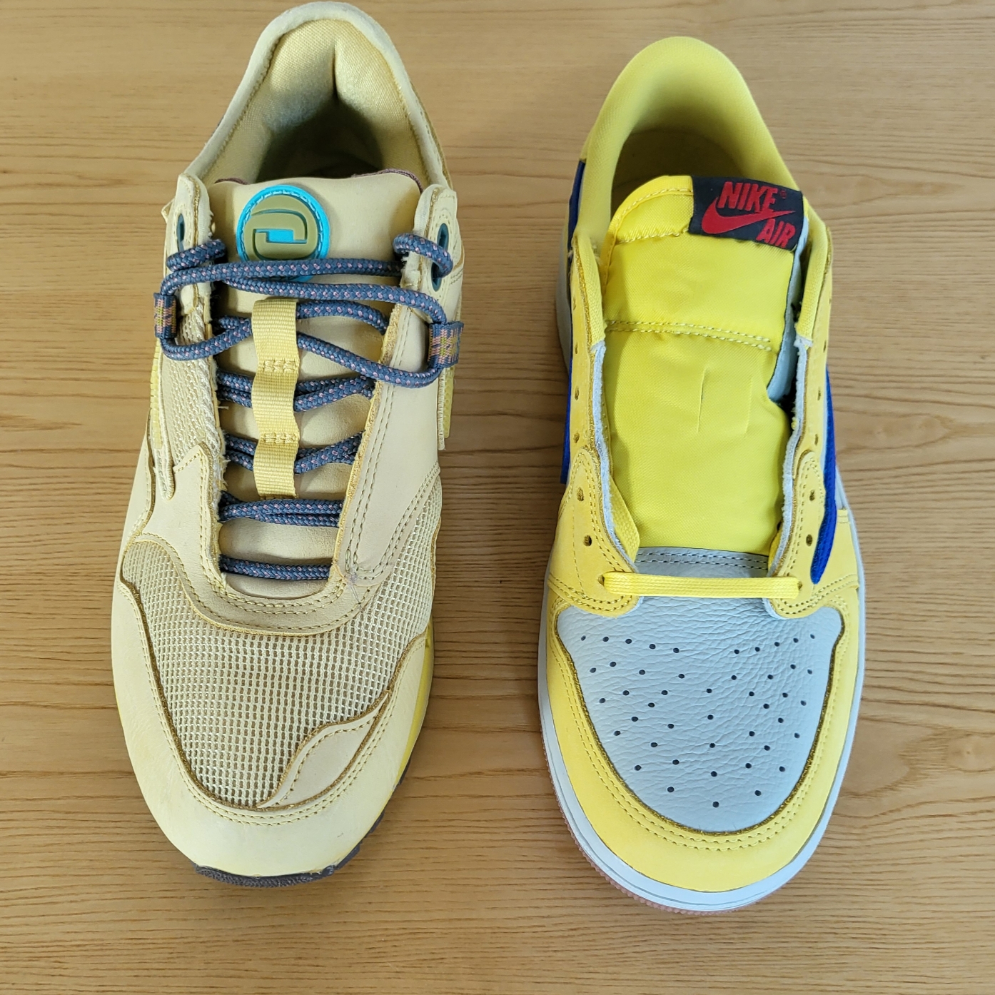 Nike x Travis Scott Air Max 1 Cact.us Gold, (W) Jordan 1 x Travis Scott Retro Low OG SP Canary 착용 스타일 - 1