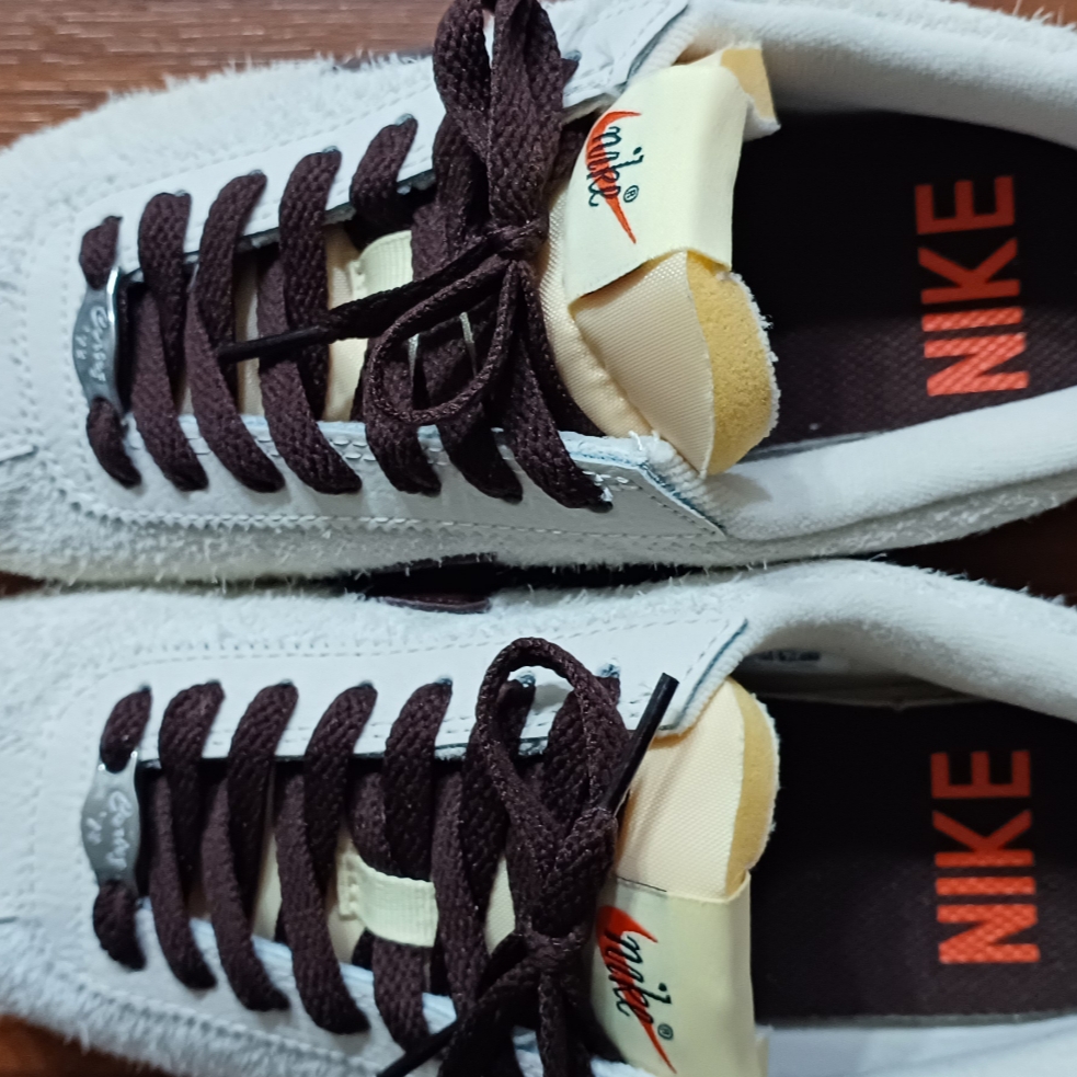 (W) Nike Cortez 23 Orewood Brown and Earth 착용 스타일