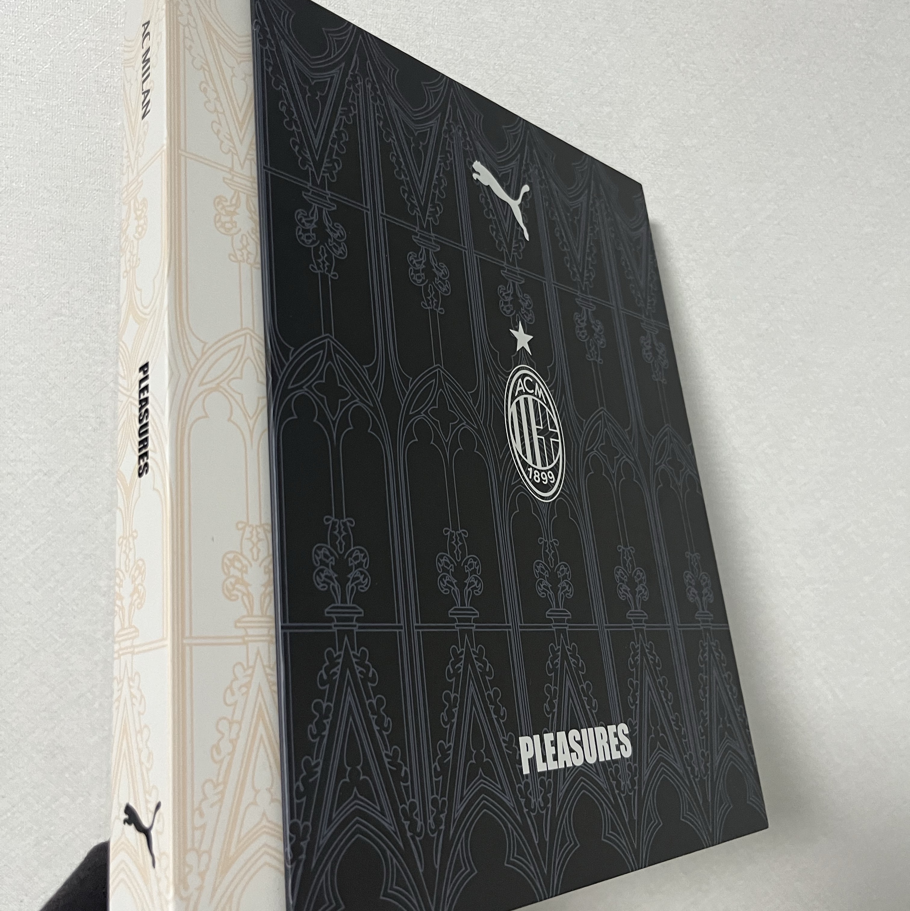 Puma x Pleasures AC Milan  2023/24 4th Jersey Authentic Pristine Granola (Non Marking Ver.) 착용 스타일
