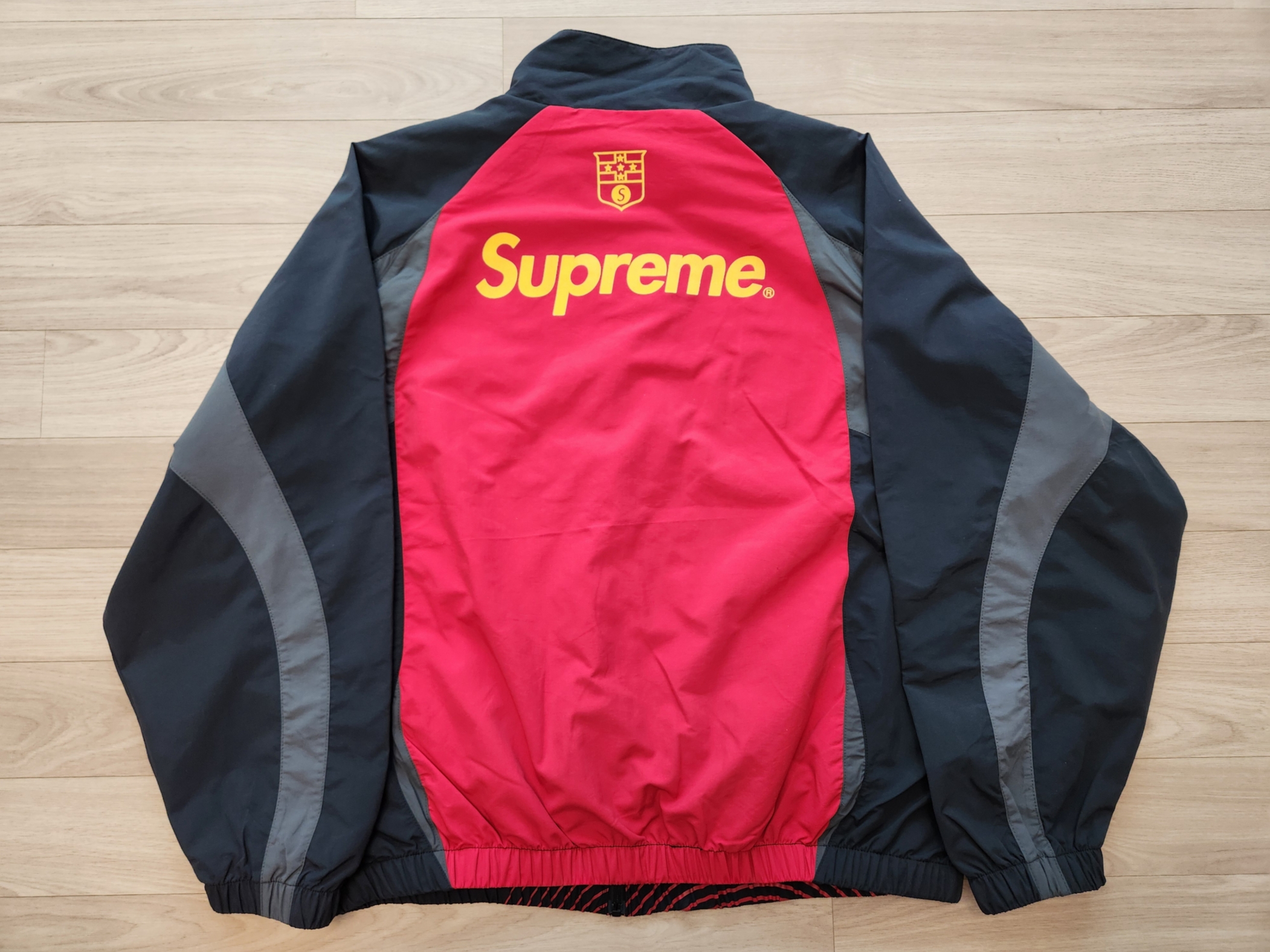 Supreme S Logo Track Jacket Black - 24FW 착용 스타일 - 2