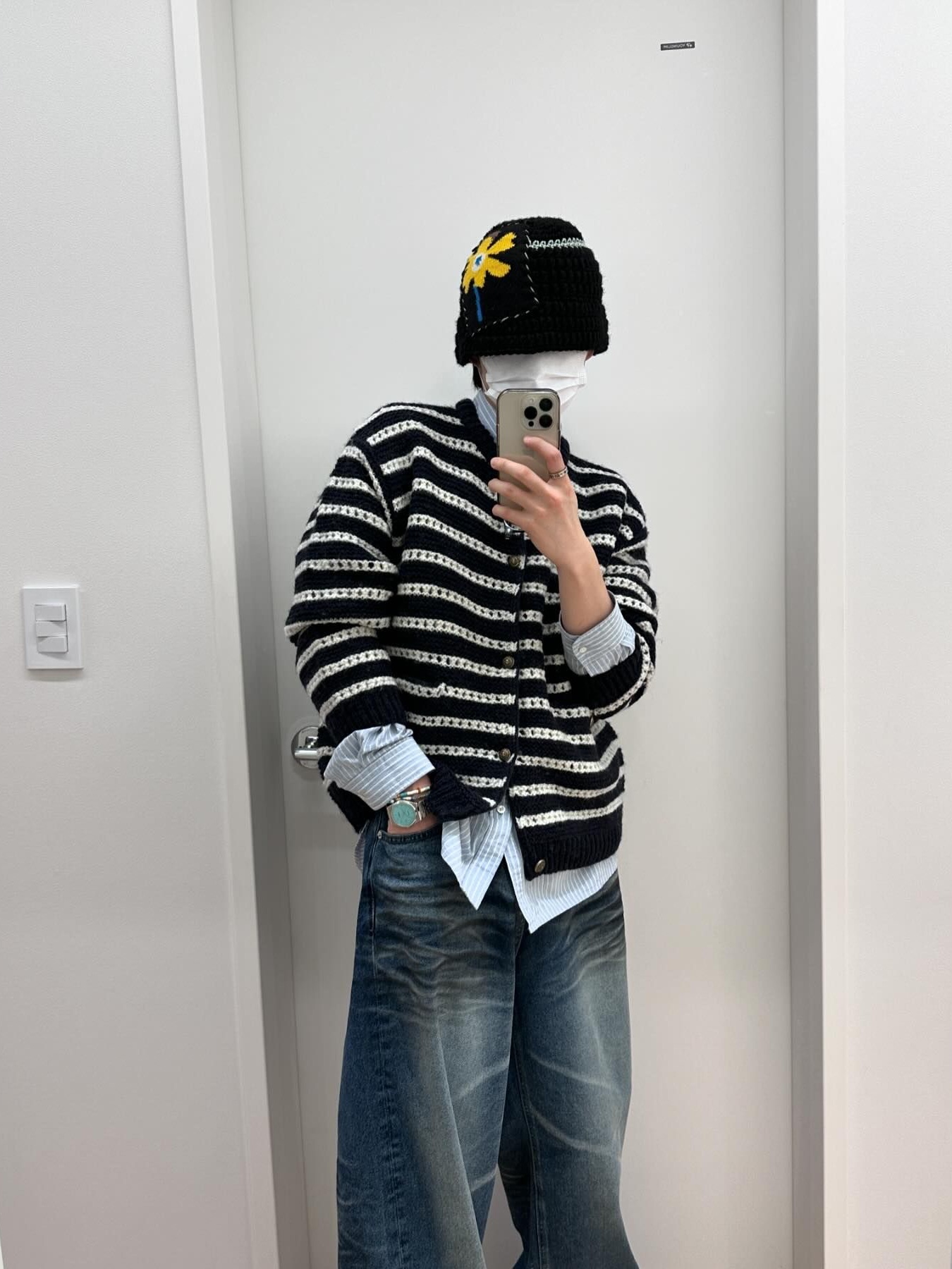 STU Wool Collar Stripe Cardigan Black 착용 스타일 - 3