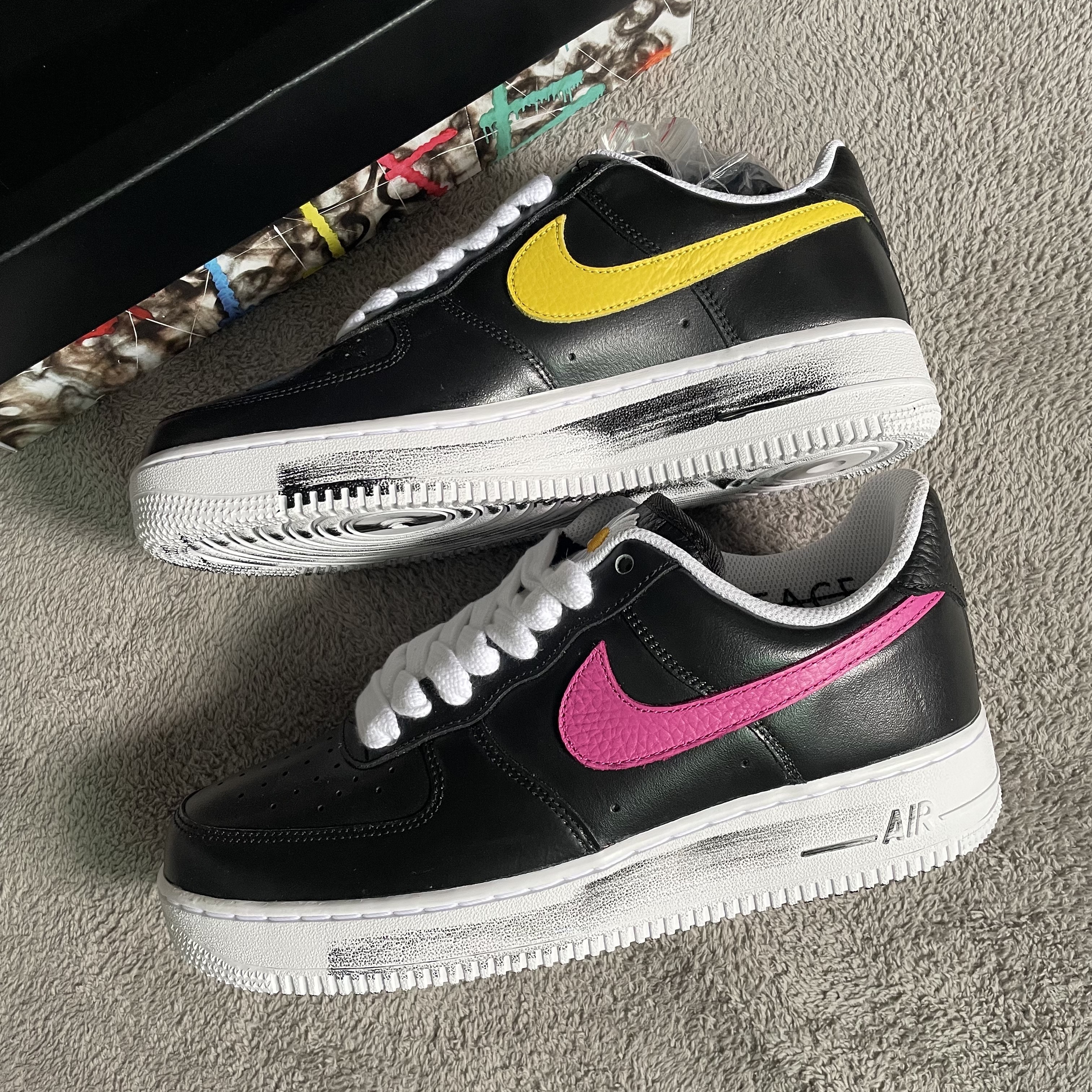 Nike x Peaceminusone Air Force 1 Low Para-Noise 3.0 Black and Multicolor 착용 스타일