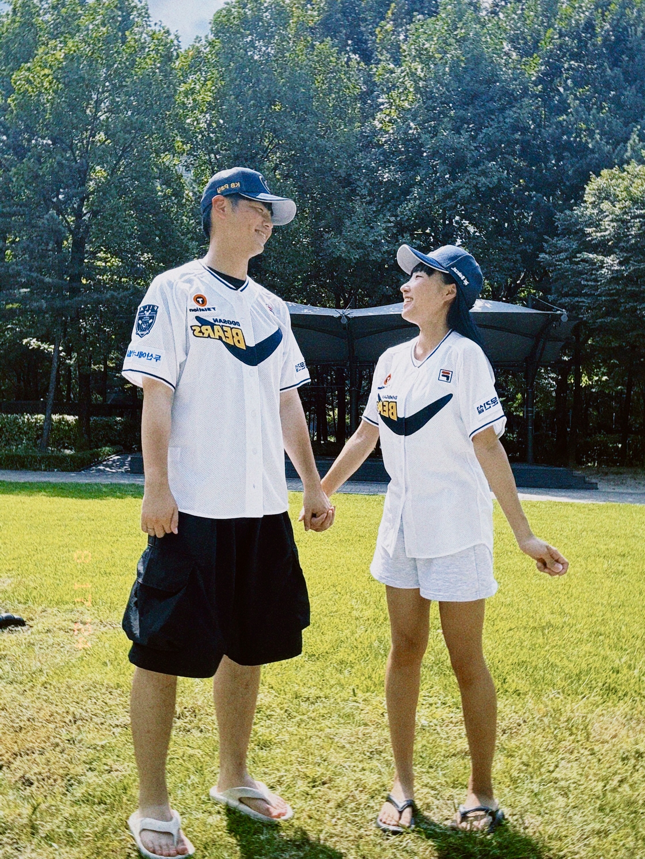 Doosan Bears x Fila 30th Anniversary Legends Classic Uniform Package (Non Marking Ver.) 착용 스타일 - 5