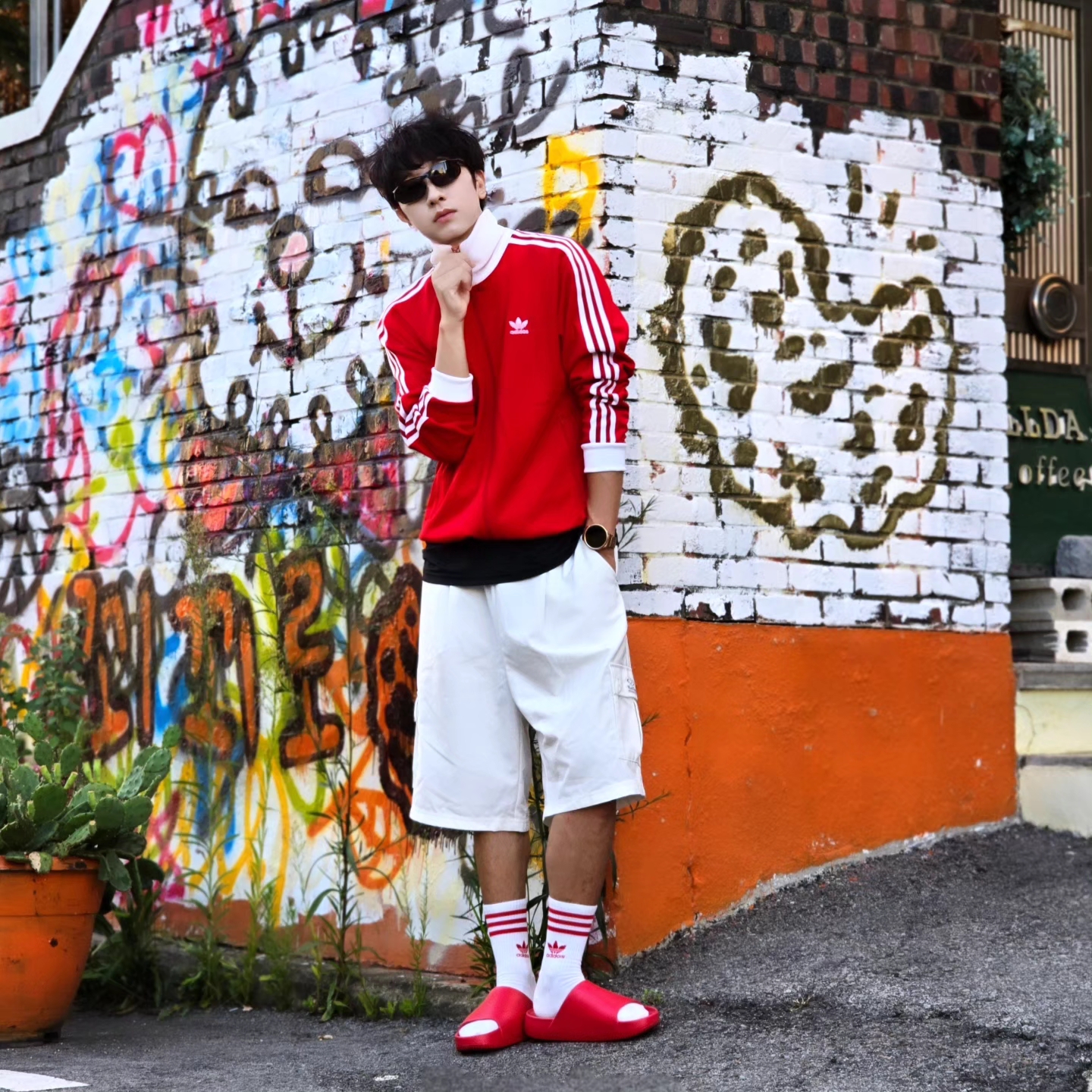 Adidas Adicolor Classic Beckenbauer Track Top Better Scarlet White - KR Sizing, Adidas Adicolor Classic Beckenbauer Track Top Better Scarlet White - US Sizing 착용 스타일 - 4