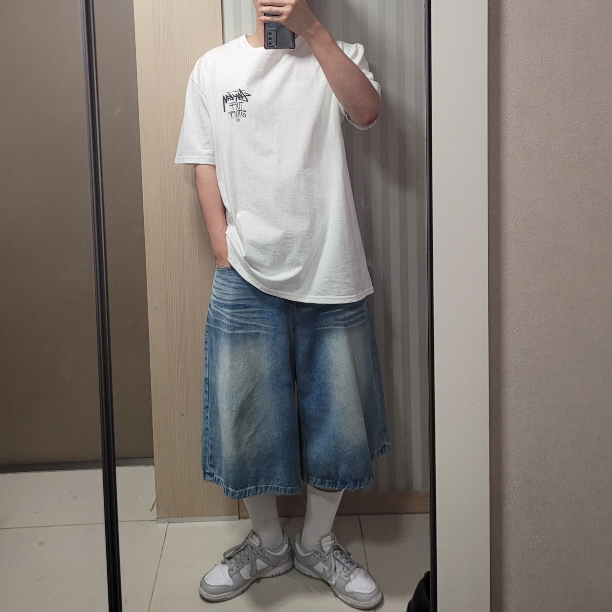Stussy Tuff Stuff T-Shirt White 착용 스타일