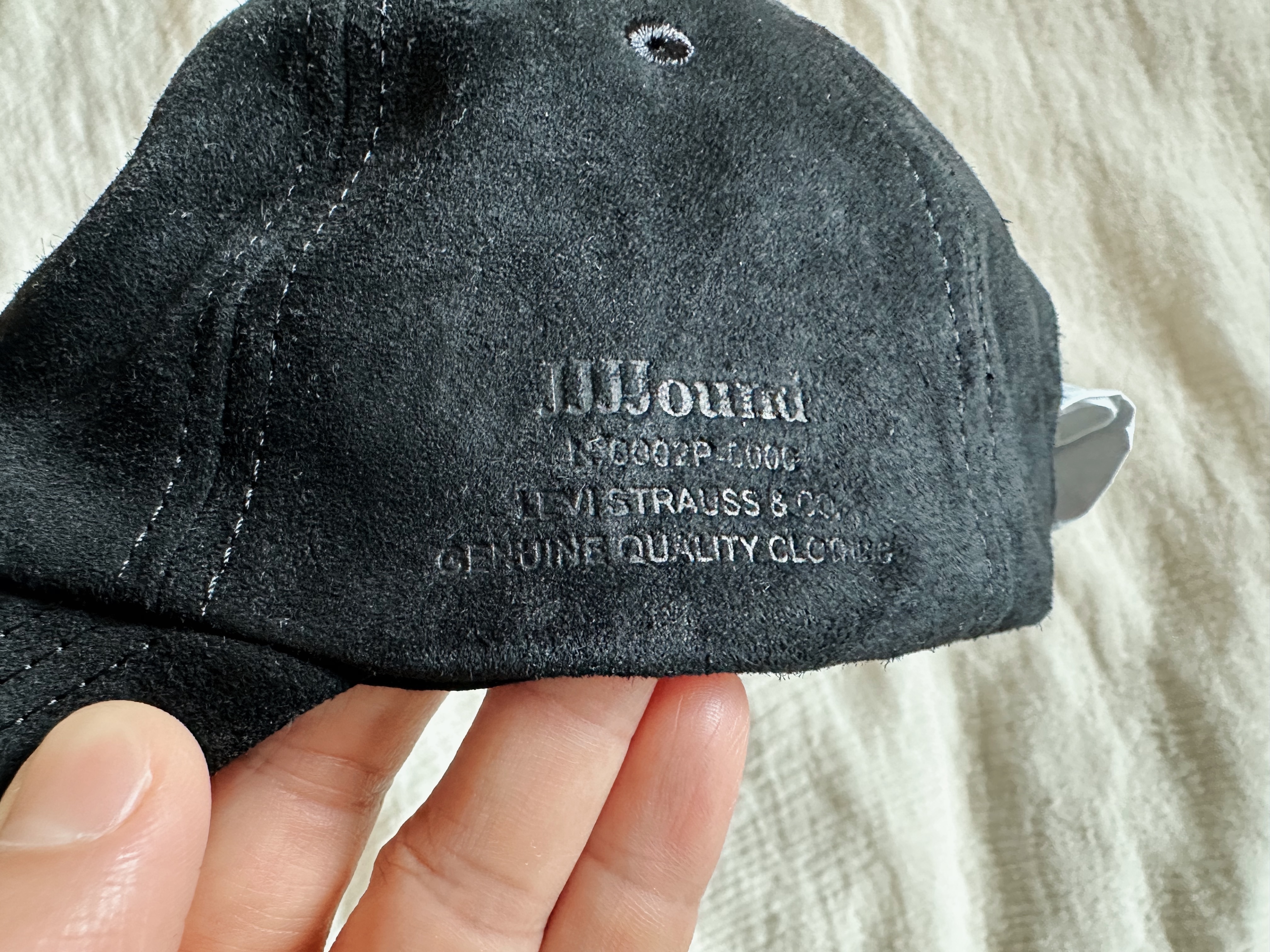 Levi's x JJJJound Suede Cap Black 착용 스타일 - 5