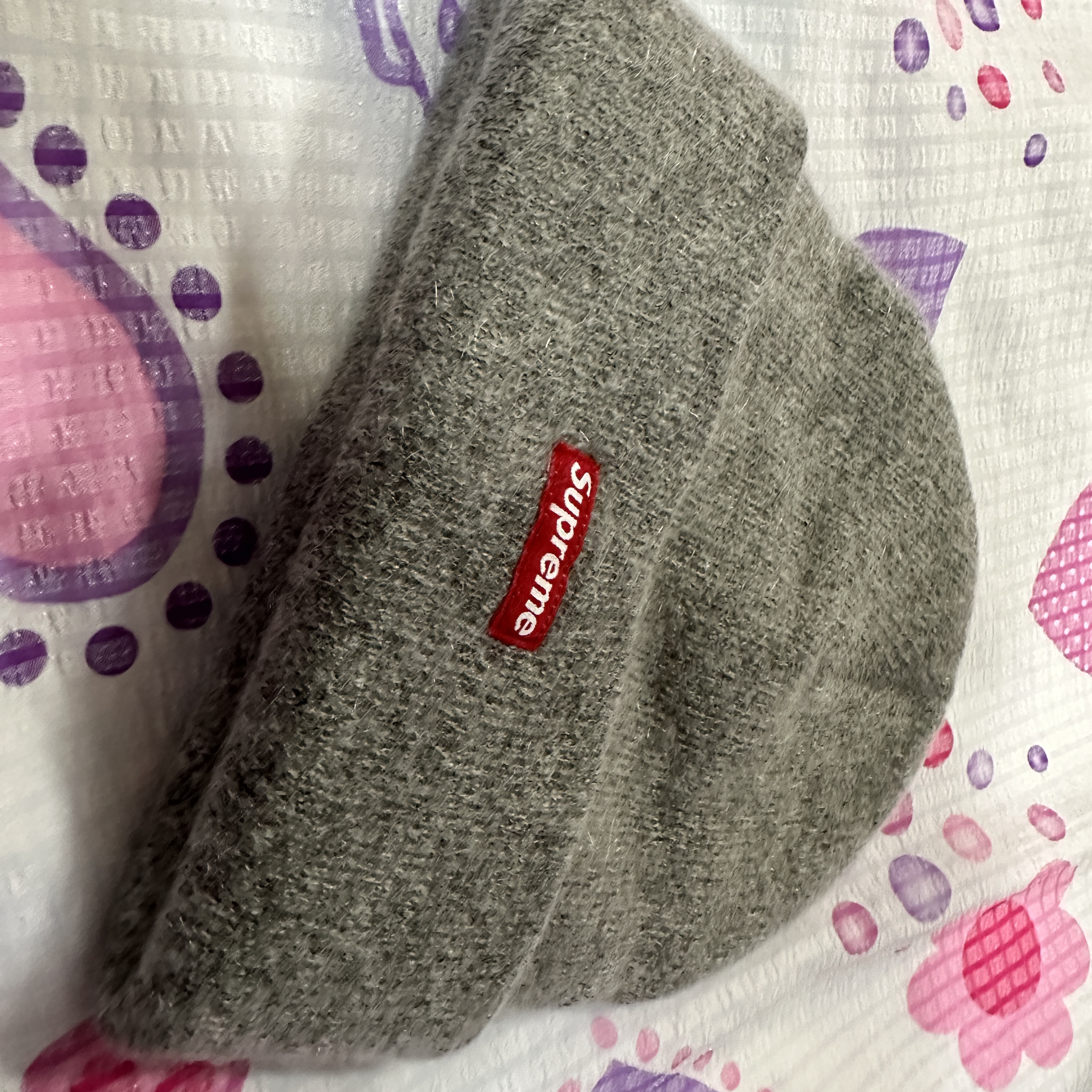 Supreme Mohair Beanie Heather Grey - 23FW 착용 스타일 - 2
