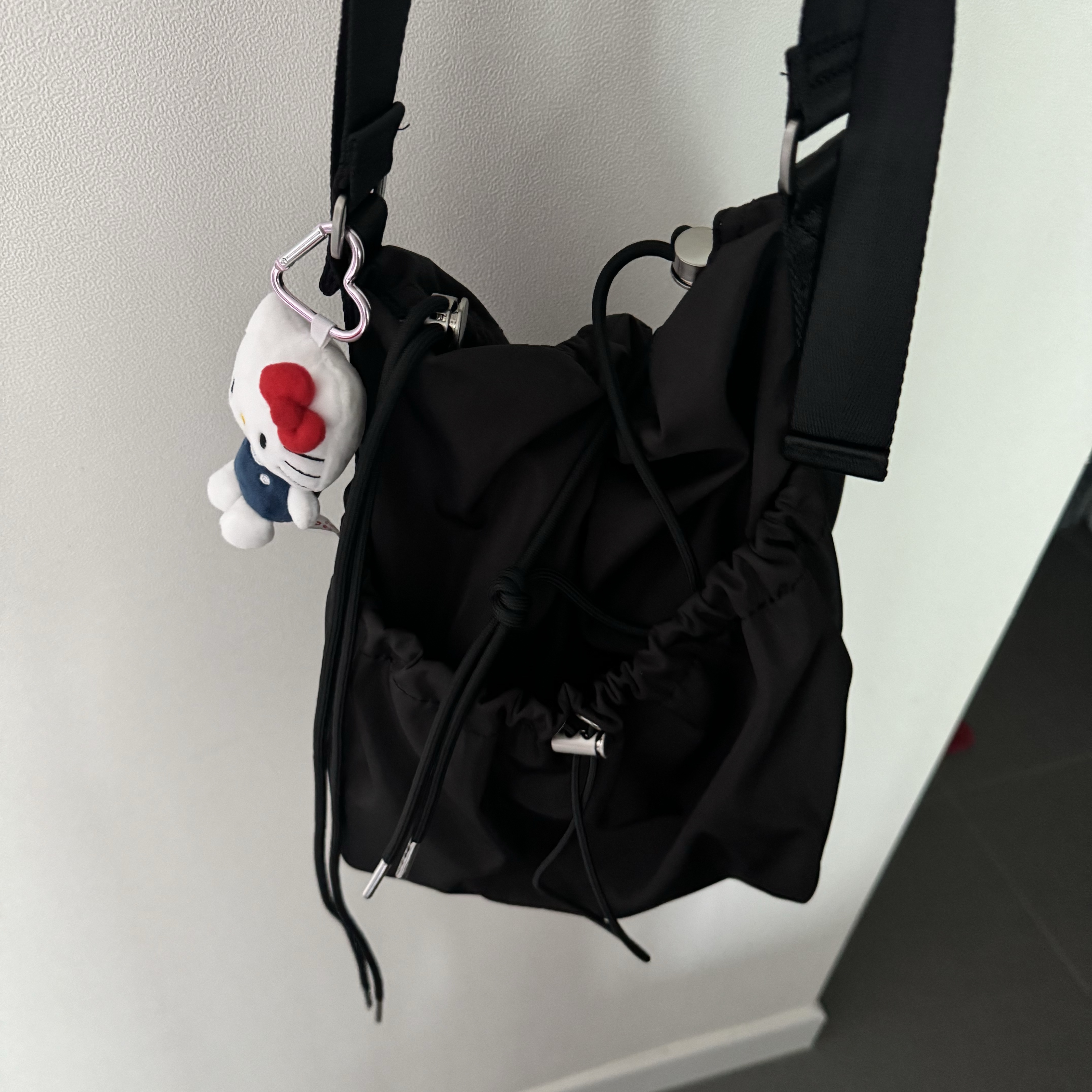 Sanrio Hello Kitty Mini Mascot Holder 착용 스타일 - 2
