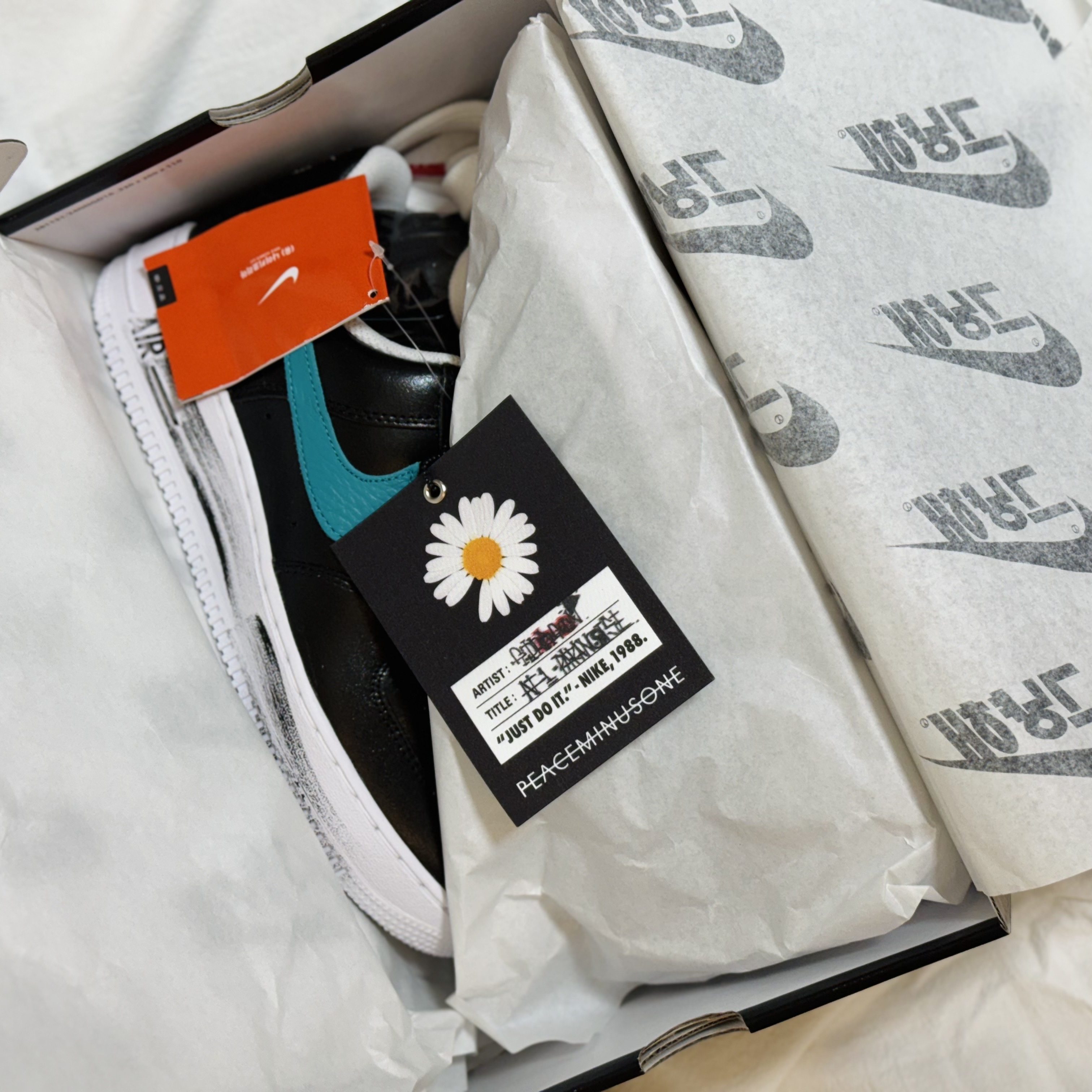 Nike x Peaceminusone Air Force 1 Low Para-Noise 3.0 Black and Multicolor 착용 스타일 - 6
