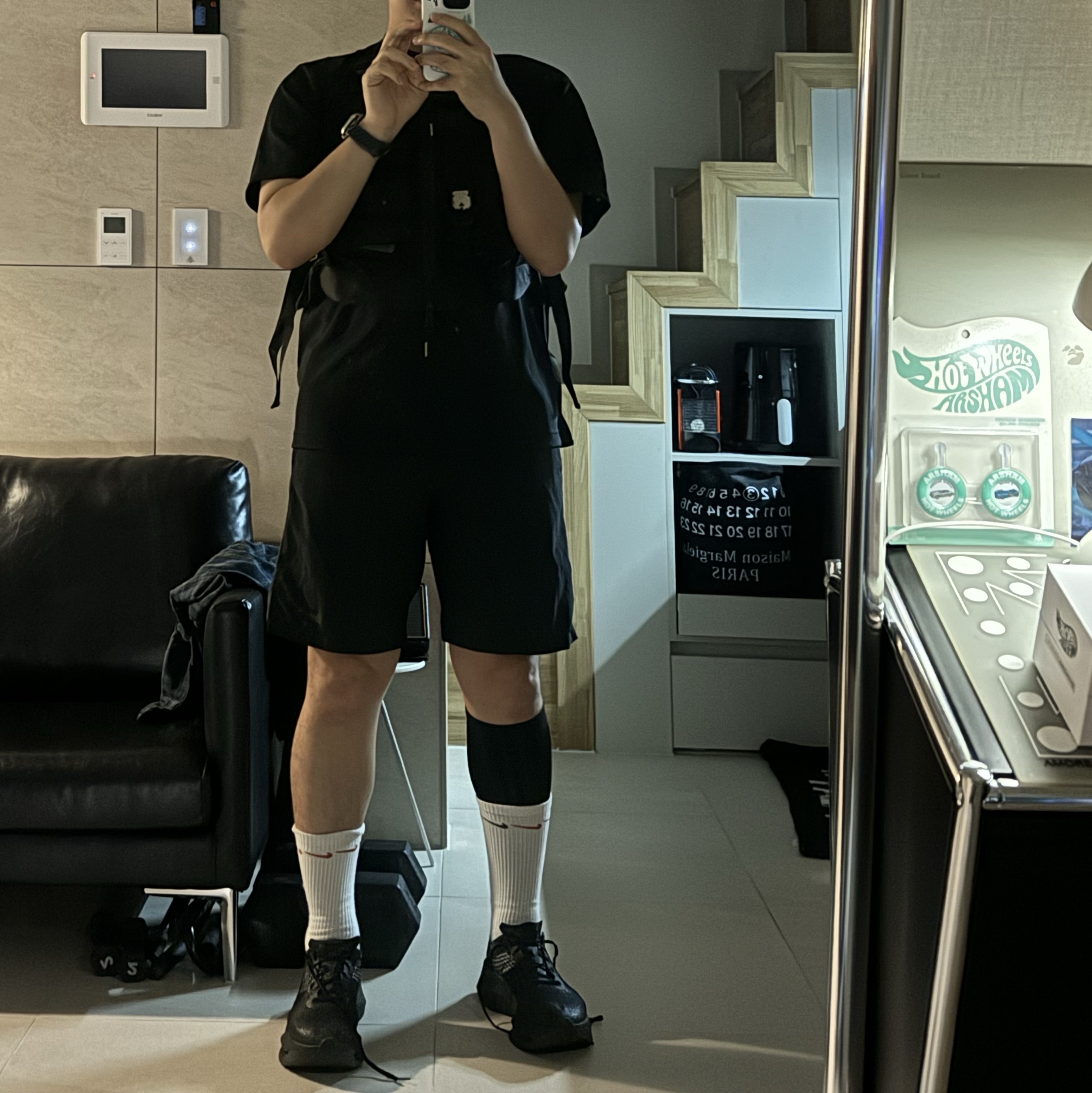 Nike x Matthew M Williams Zoom 006 TRD Run Black, Nike x Matthew M Williams Utility Gilet Vest 착용 스타일 - 2