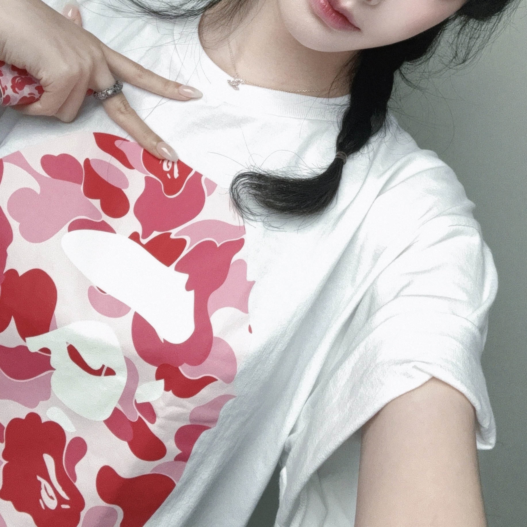 BAPE Japan Big Ape Head City T-Shirt White 착용 스타일