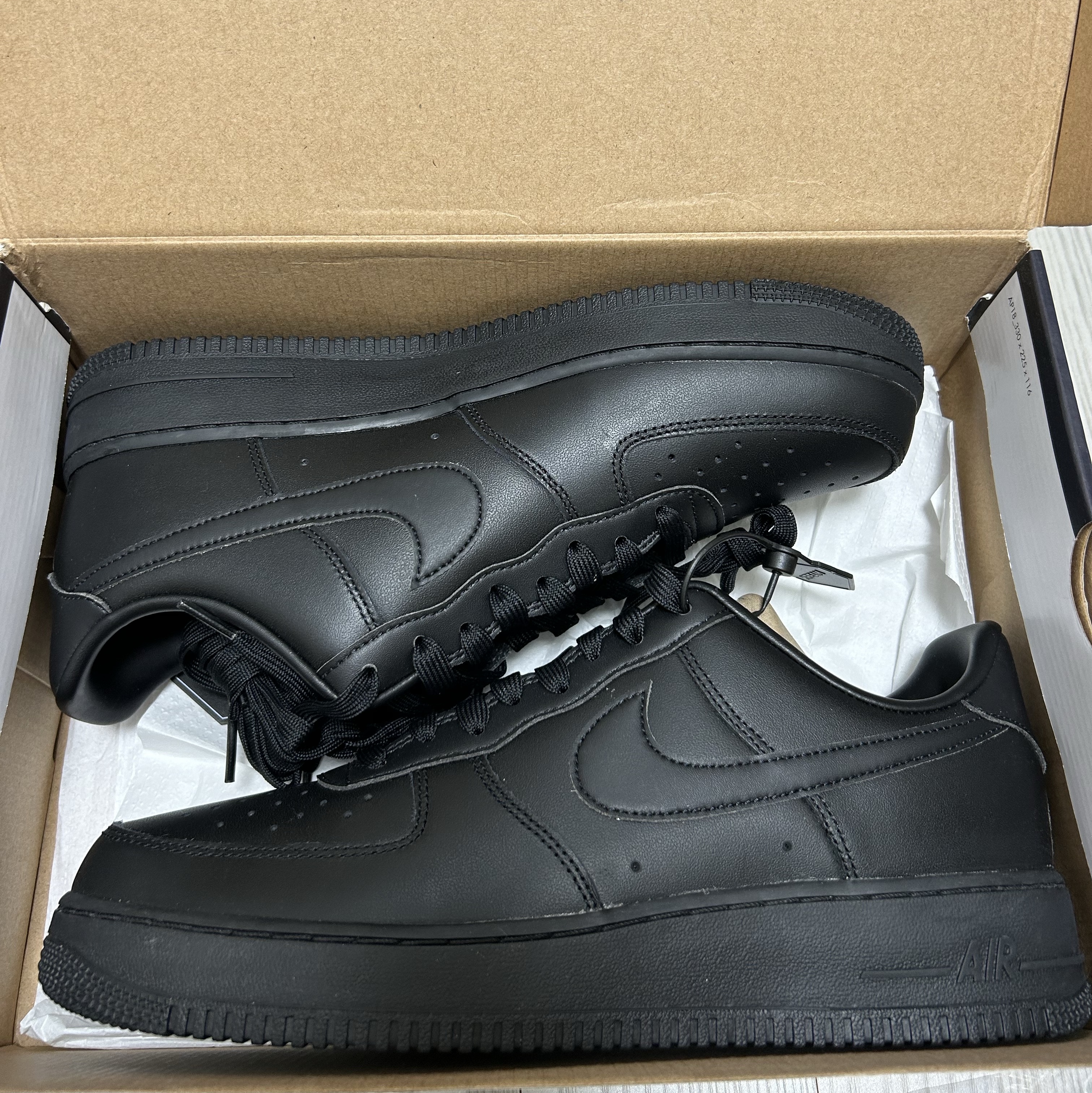 Nike Air Force 1 '07 Fresh Black 착용 스타일 - 1