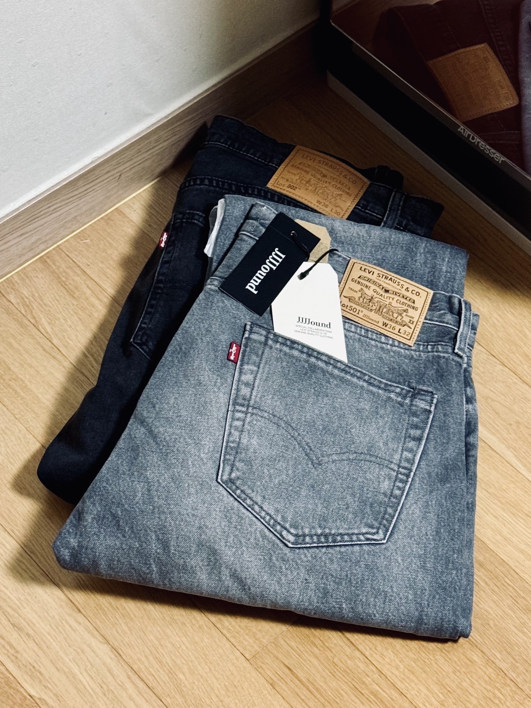 Levi's x JJJJound 501 93 Jean Grey Stonewash 착용 스타일