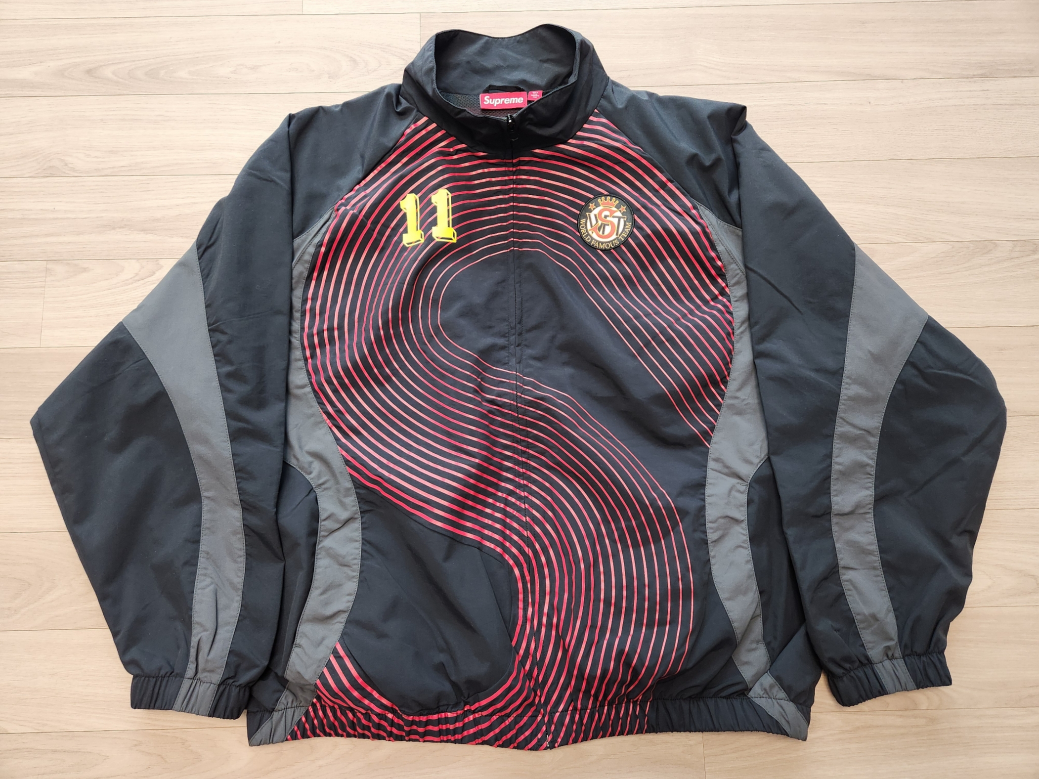 Supreme S Logo Track Jacket Black - 24FW 착용 스타일 - 1