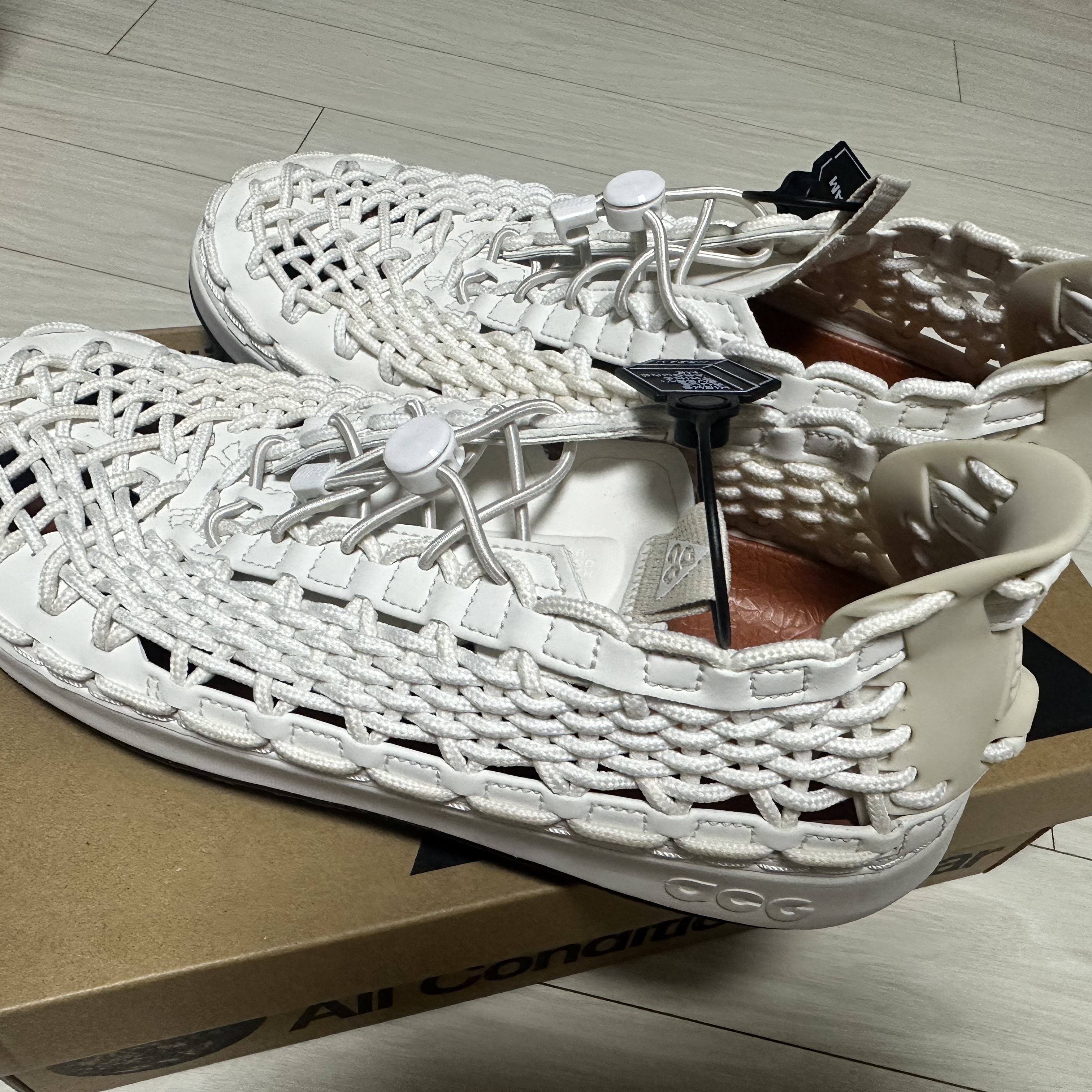 Nike ACG Watercat+ Phantom 착용 스타일 - 1